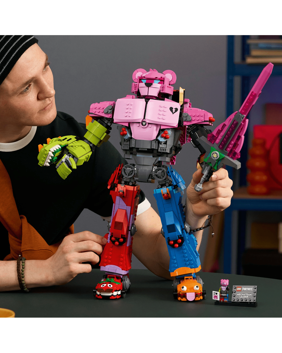 8 LEGO Fortnite Mecha Team Leader 77078, 8 of 10