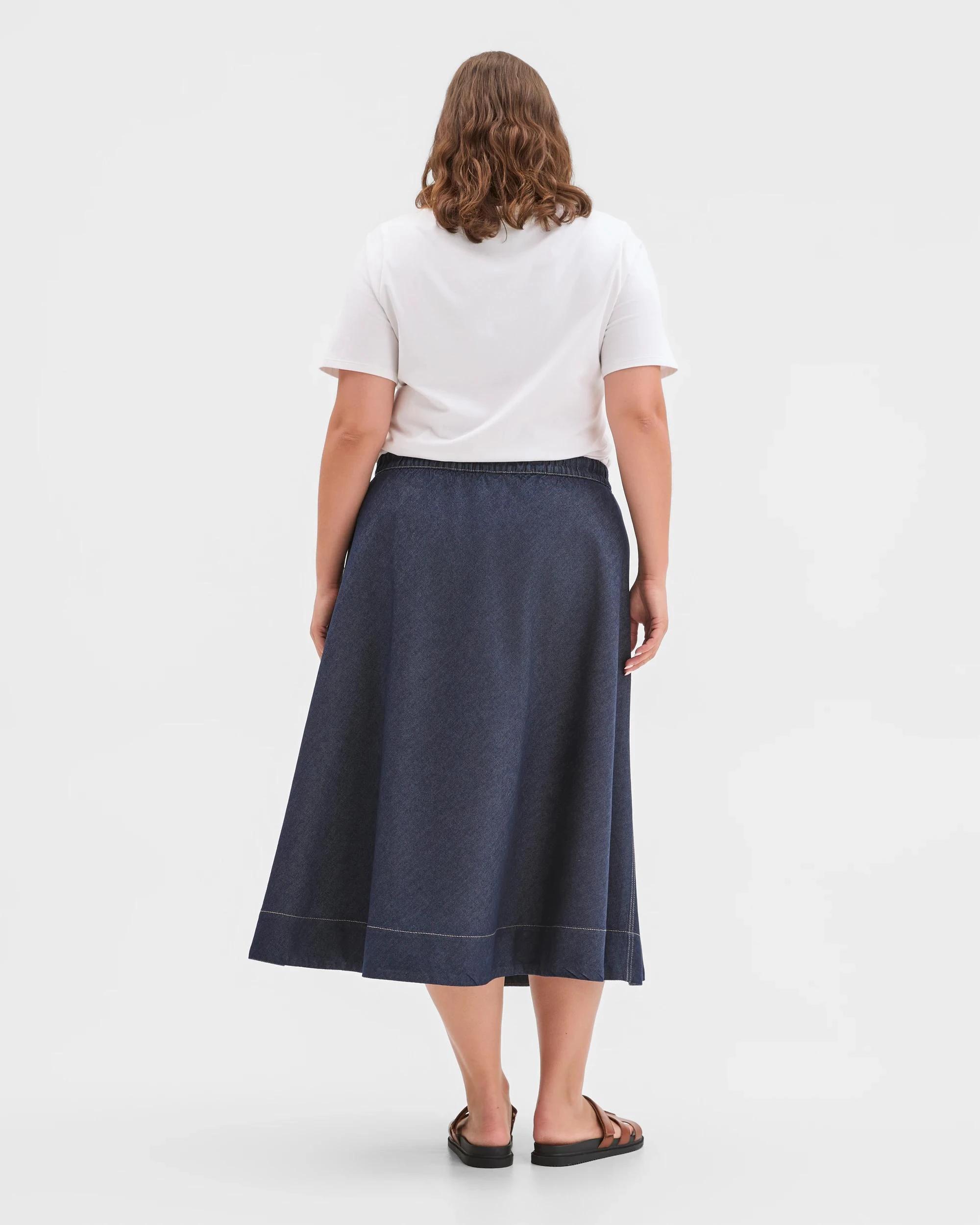 4 Target Curve Plus Size Denim Pull On Midi Skirt RINSE, 4 of 5