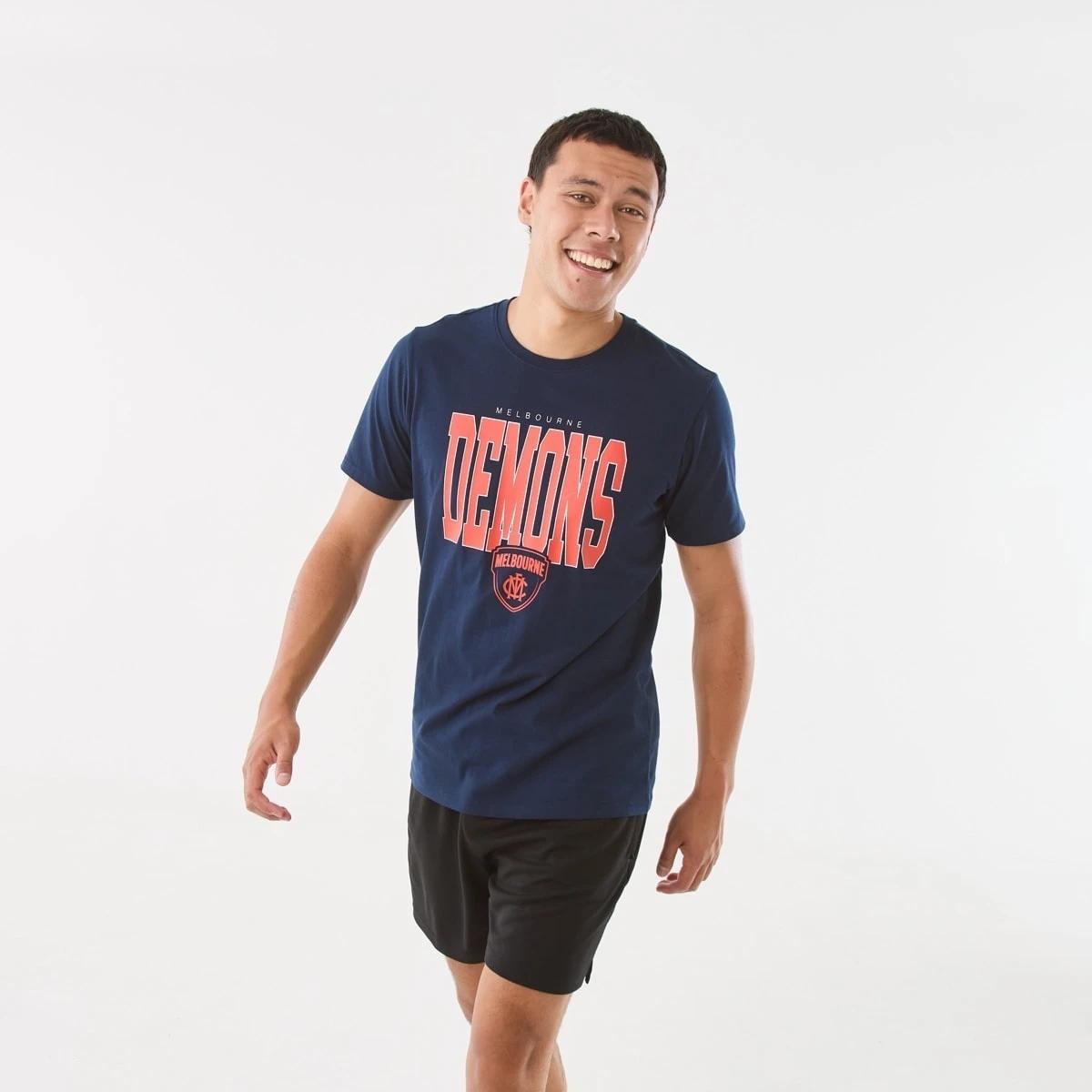 1 Official AFL Adult T-shirt Melbourne, 1 of 5