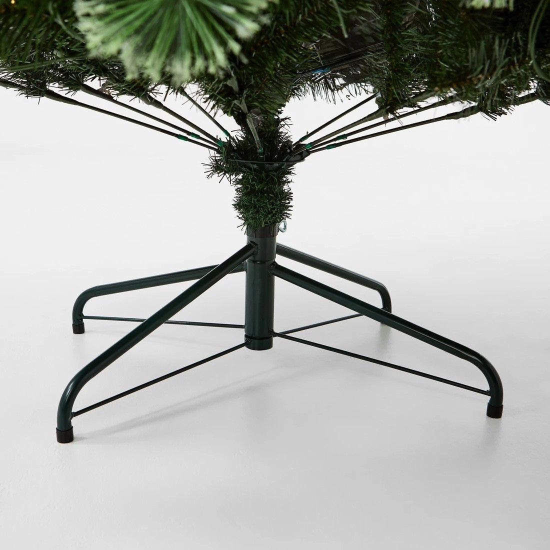 5 2.4m (8ft) Cashmere Prelit Christmas Tree, 5 of 7