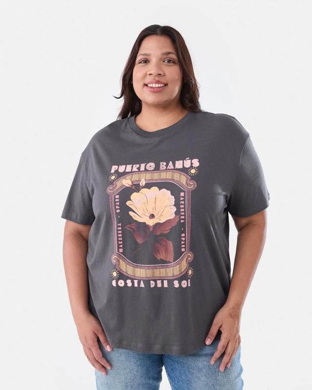 Curve Short Sleeve Boyfriend T-s