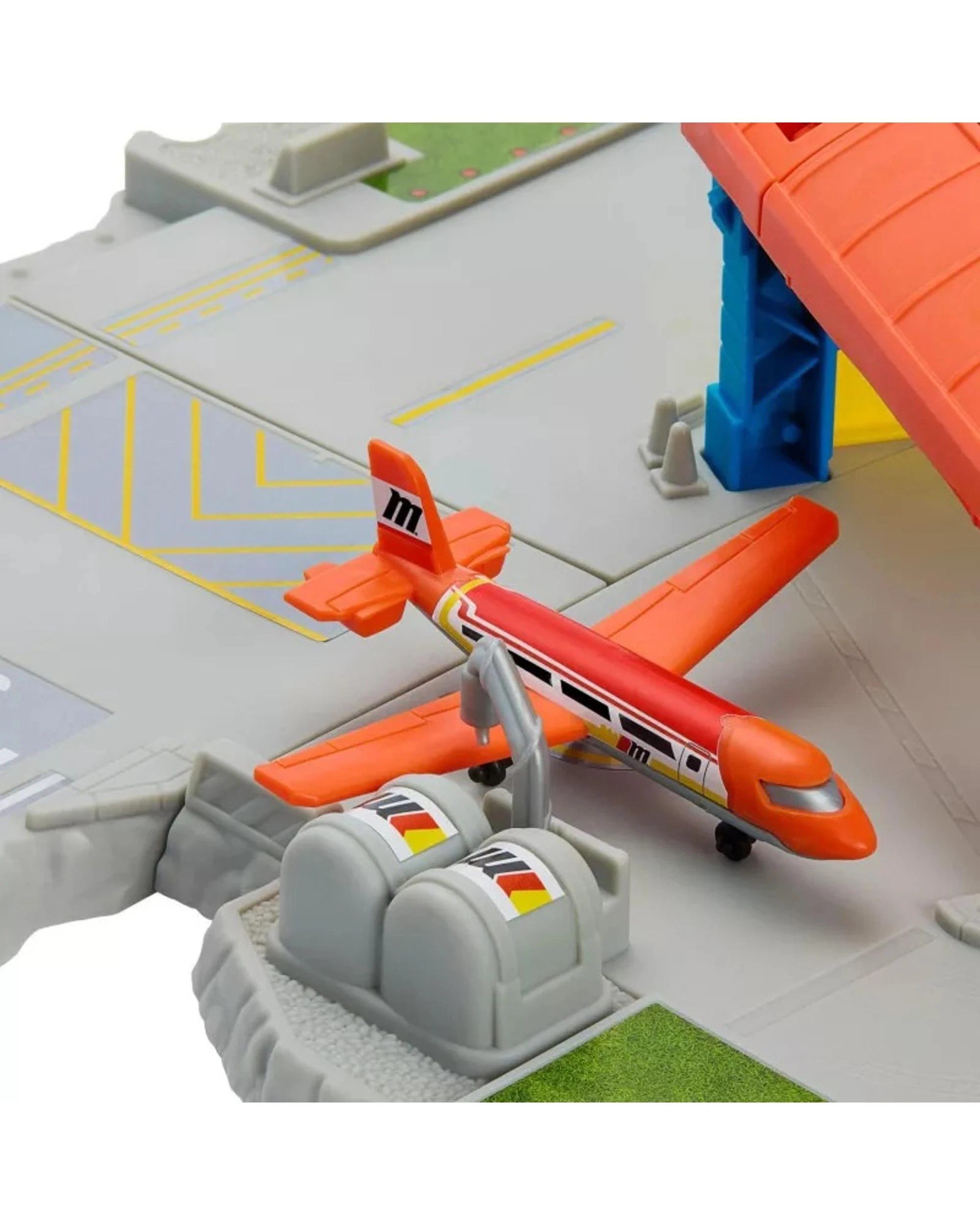 4 Matchbox Airport Takeoff Adventure Playset, 4 of 6