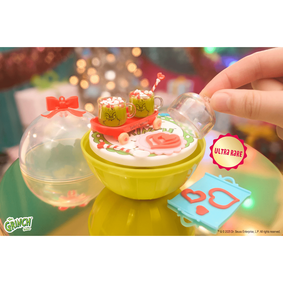 6 MGA’s Miniverse: Make It Mini Holiday Theme (Dr. Seuss Grinch) - Assorted, 6 of 7