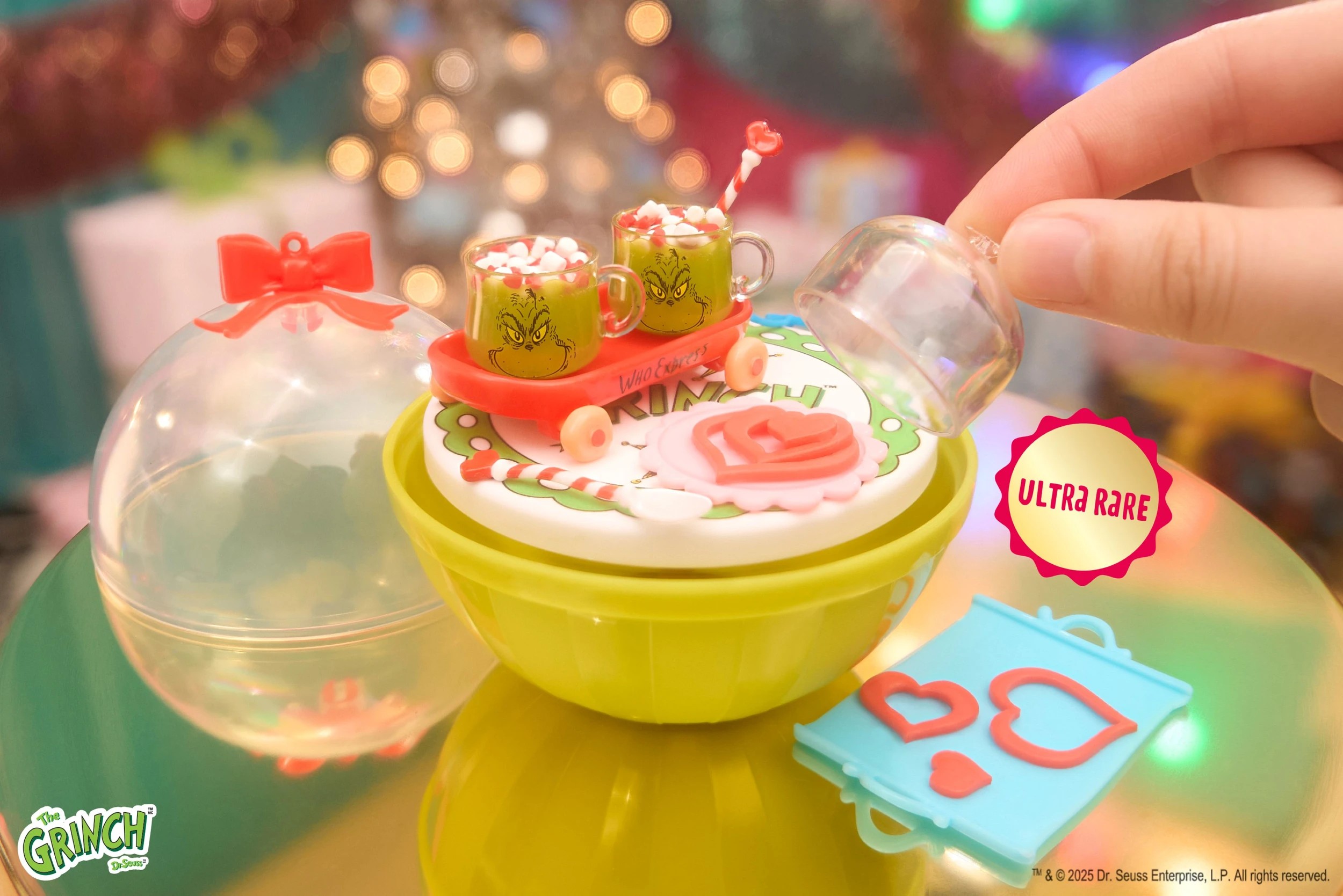 6 MGA's Miniverse - Make It Mini Holiday Theme (Dr. Seuss The Grinch) - Assorted, 6 of 7
