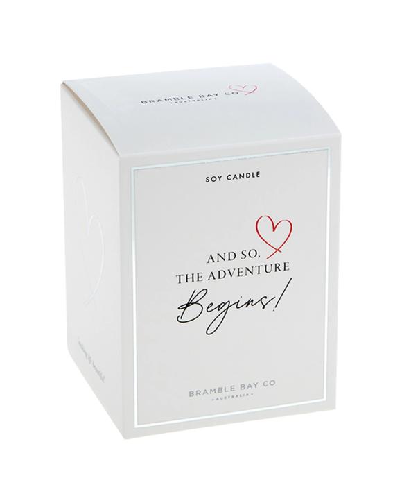 Bramble Bay Adventure Vanilla & Citrus Blossom Occasion Scented Candle Home Fragrance 300g - White