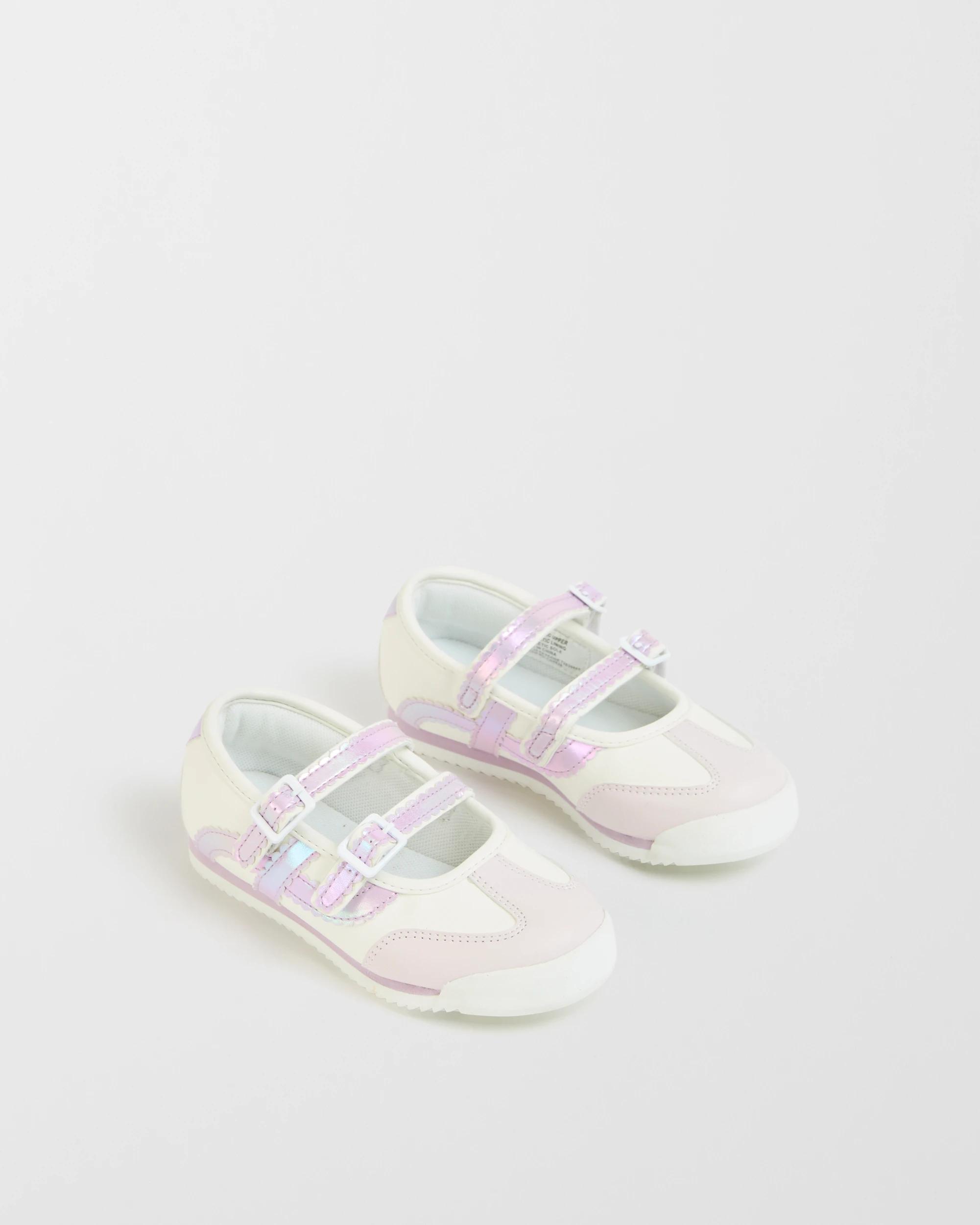 2 Target Kids Brogue Mary Jane Sneakers WHITE, 2 of 3