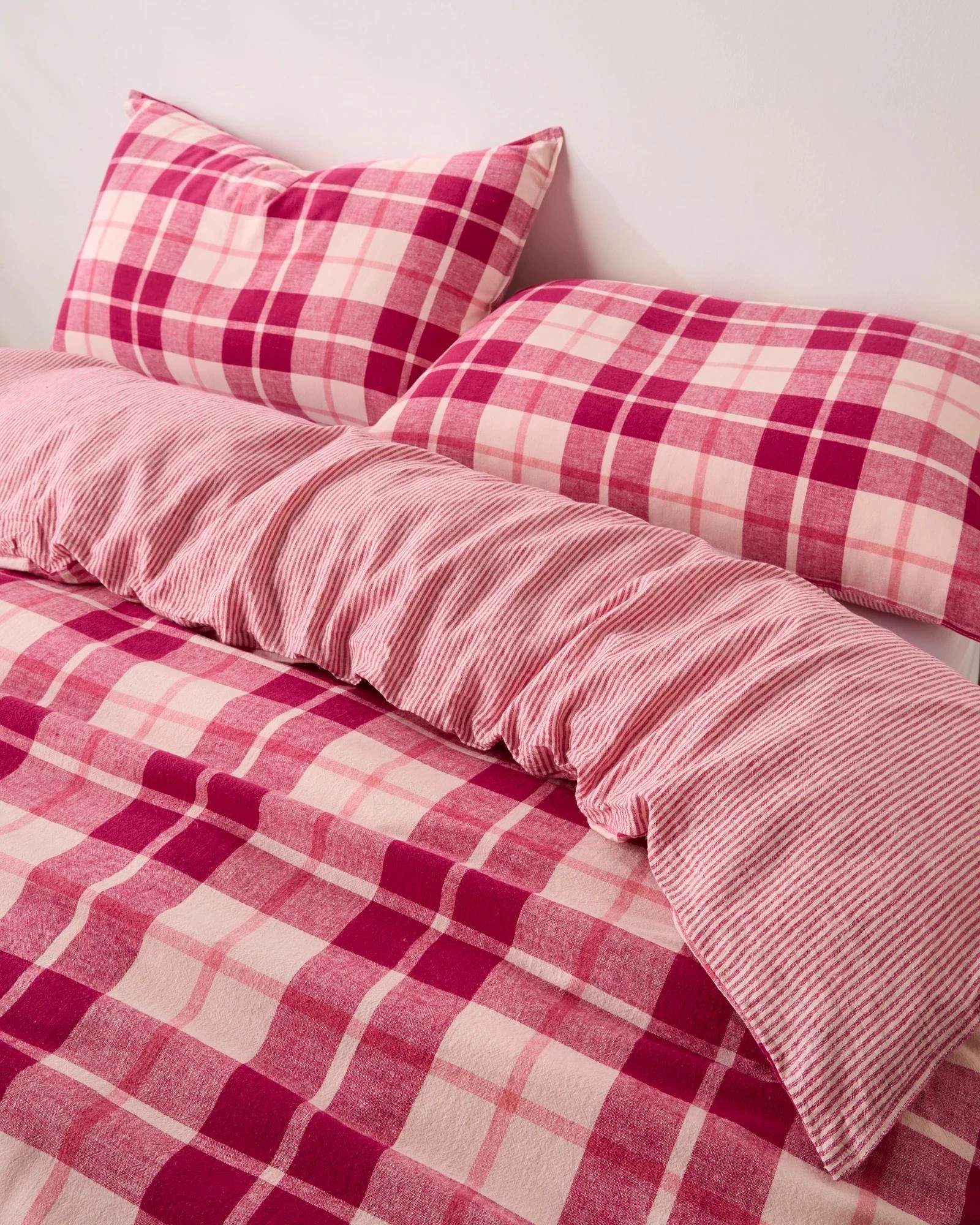 3 Target Ashlee Check Linen/Cotton Quilt Cover Set - King Bed - Pink, 3 of 8