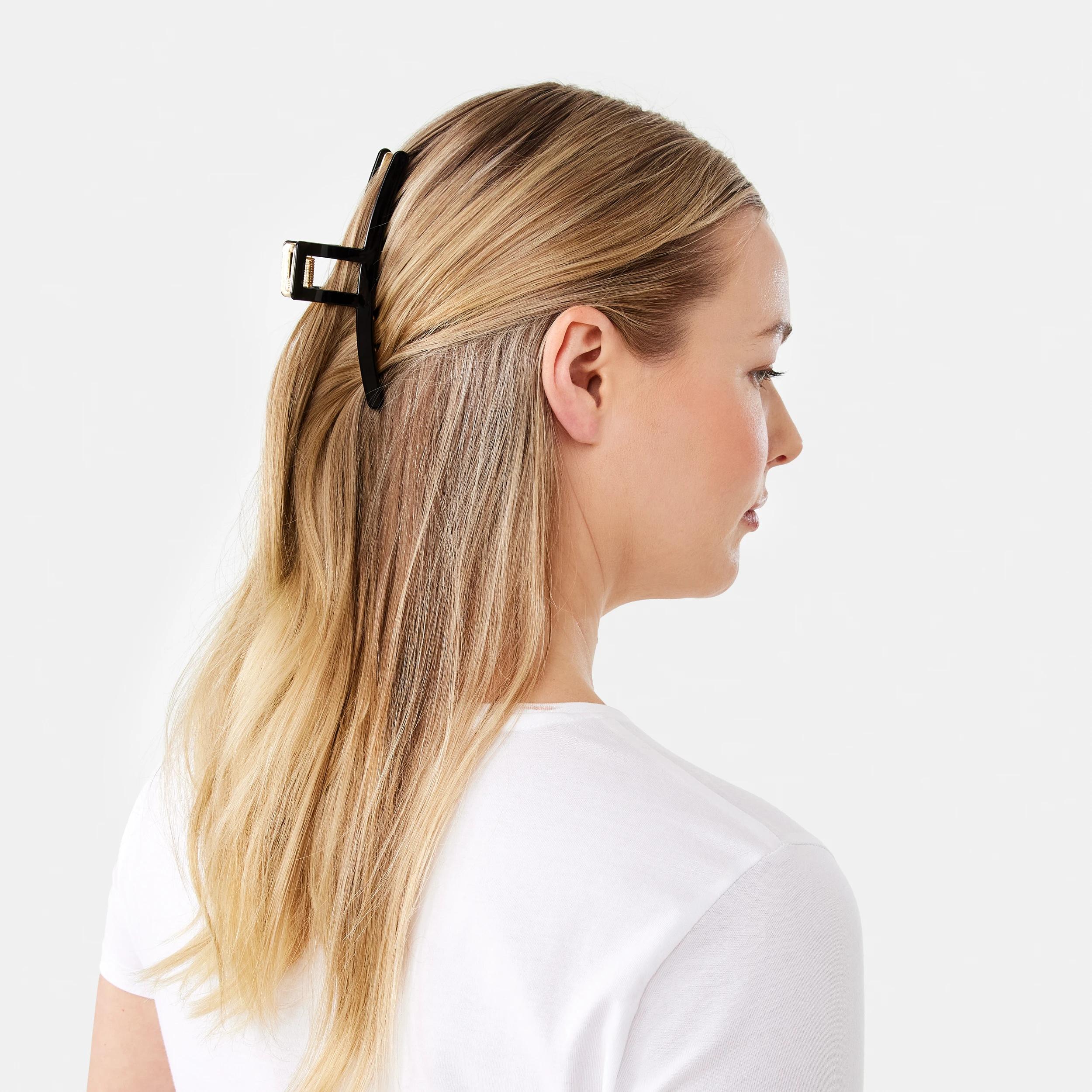 3 Black Resin Claw Hair Clip Black, 3 of 4