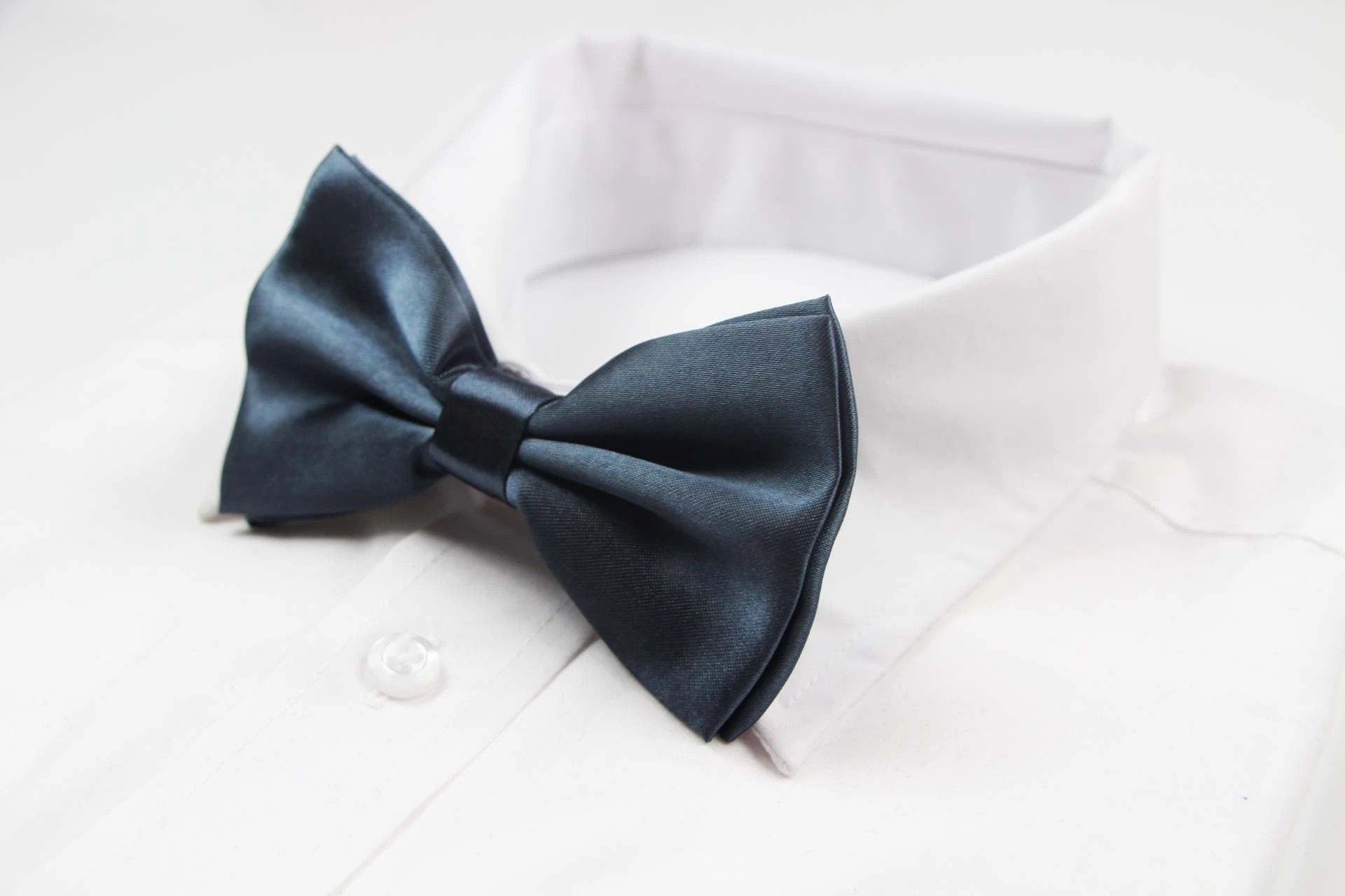 4 Zasel Mens Gunmetal Solid Plain Colour Bow Tie - Silver, 4 of 5
