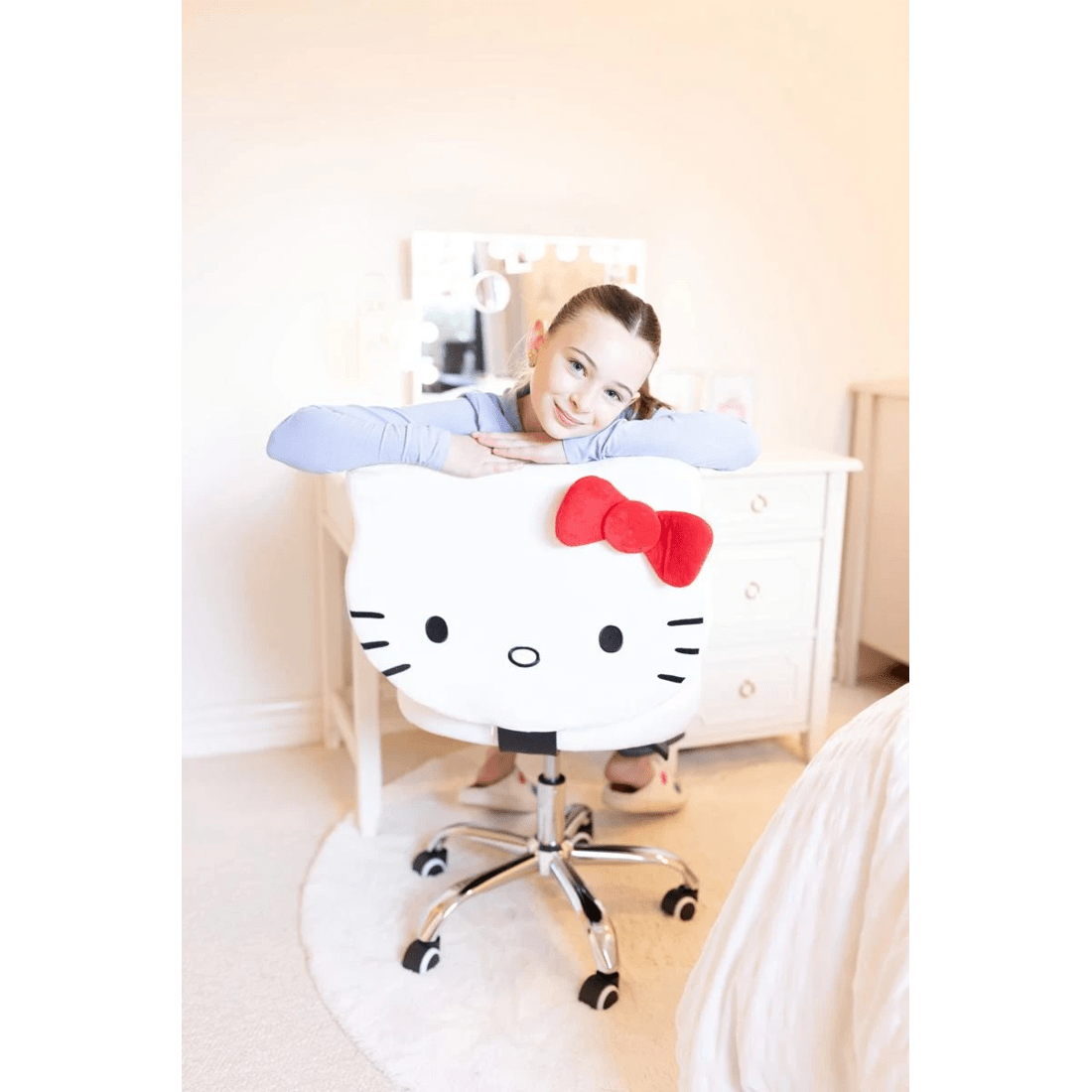 9 Hello Kitty Swivel Vanity Chair, 9 of 9