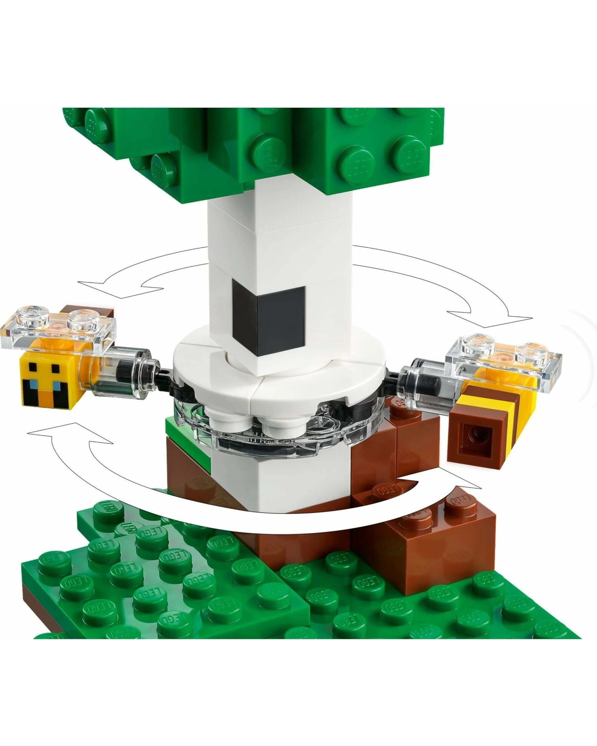 4 LEGO Minecraft Series 21241 The Bee Cottage, 4 of 4