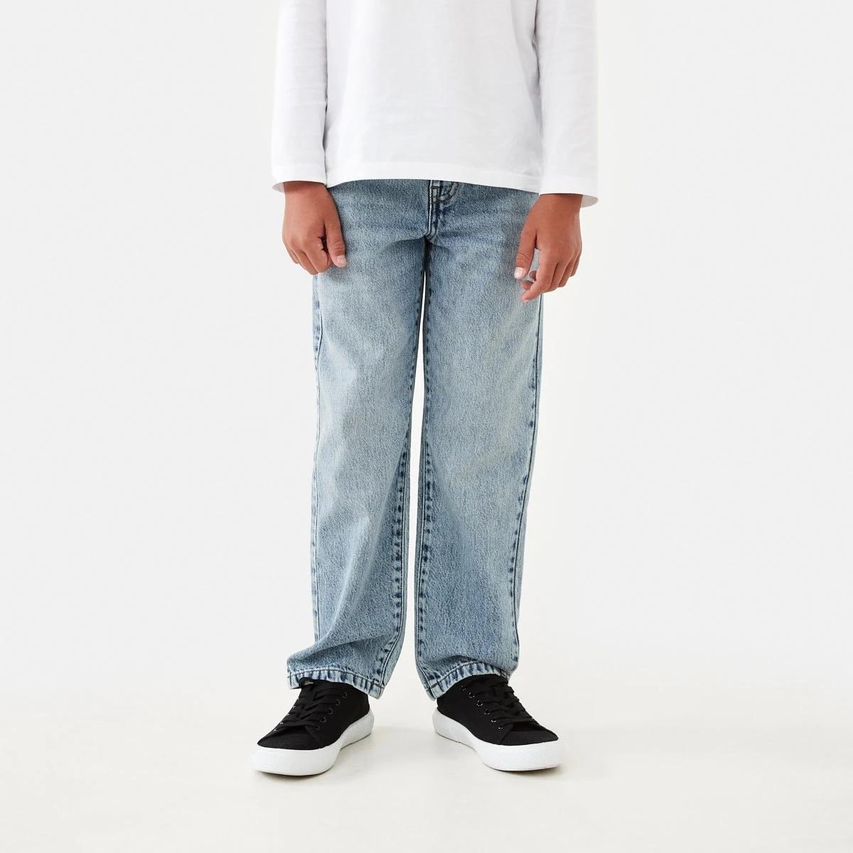 1 Relaxed Jeans Light Wash, 1 of 8