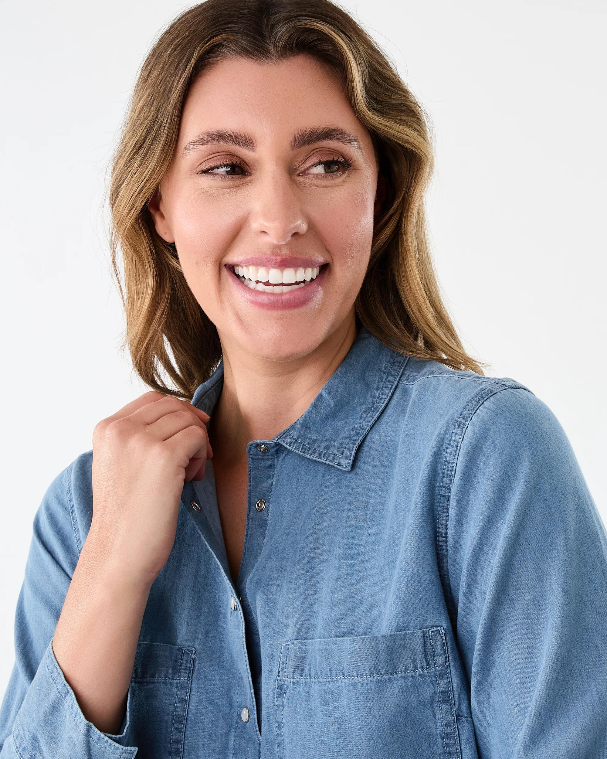 4 Long Sleeve Chambray Shirt Light Wash, 4 of 8