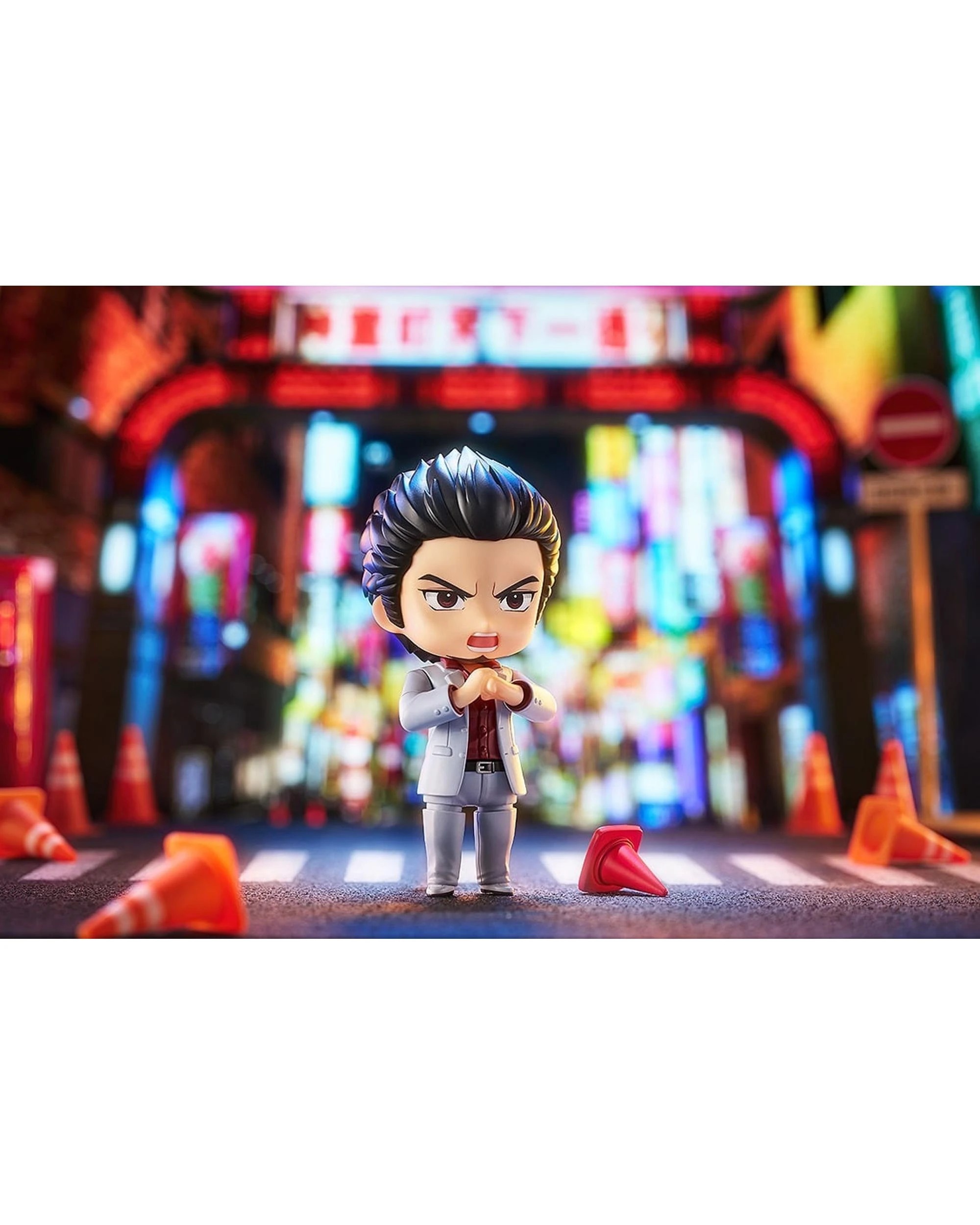 7 Nendoroid Yakuza Like A Dragon Kazuma Kiryu Figure, 7 of 10