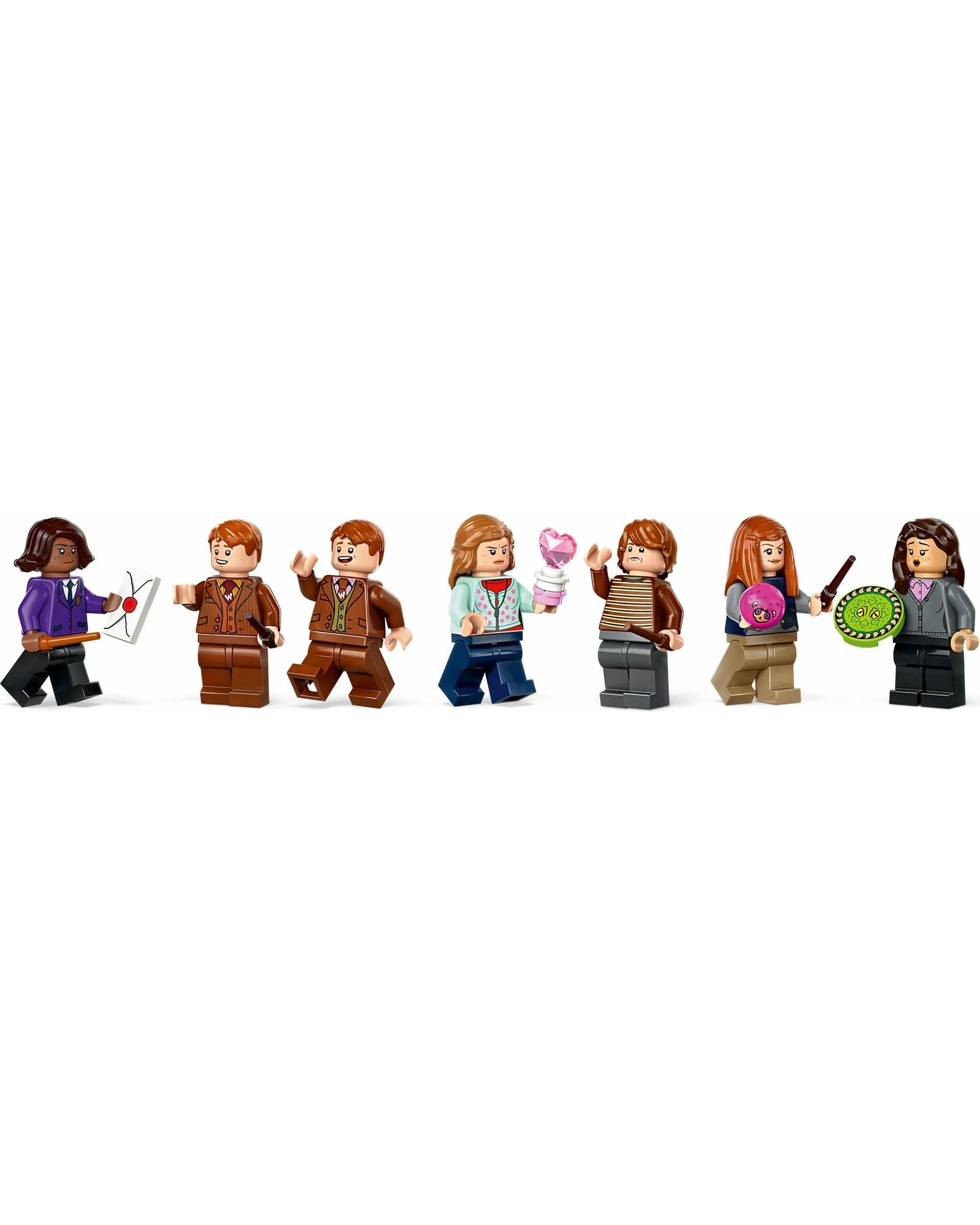 4 LEGO Harry Potter Series 76422 Diagon Alley: Weasleys' Wizard Wheezes, 4 of 5