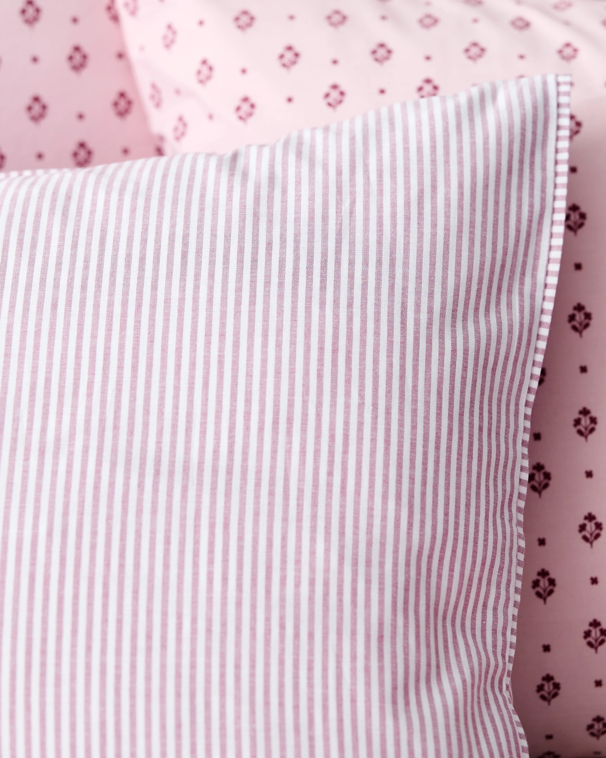 6 Target Hampton Comforter Set - King Bed - Pink, 6 of 10