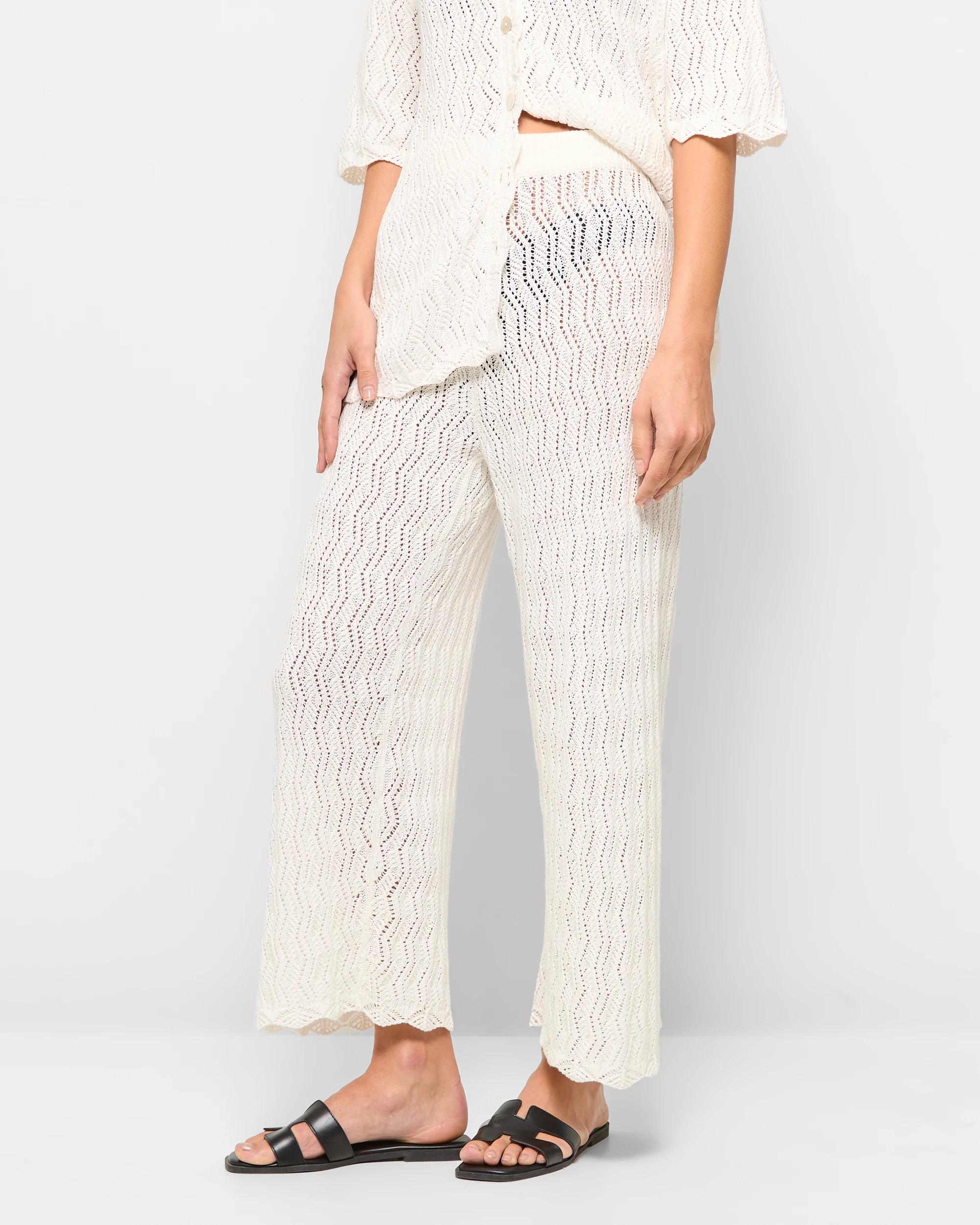 3 Target Resort Crochet Pants CLOUD DANCER, 3 of 5