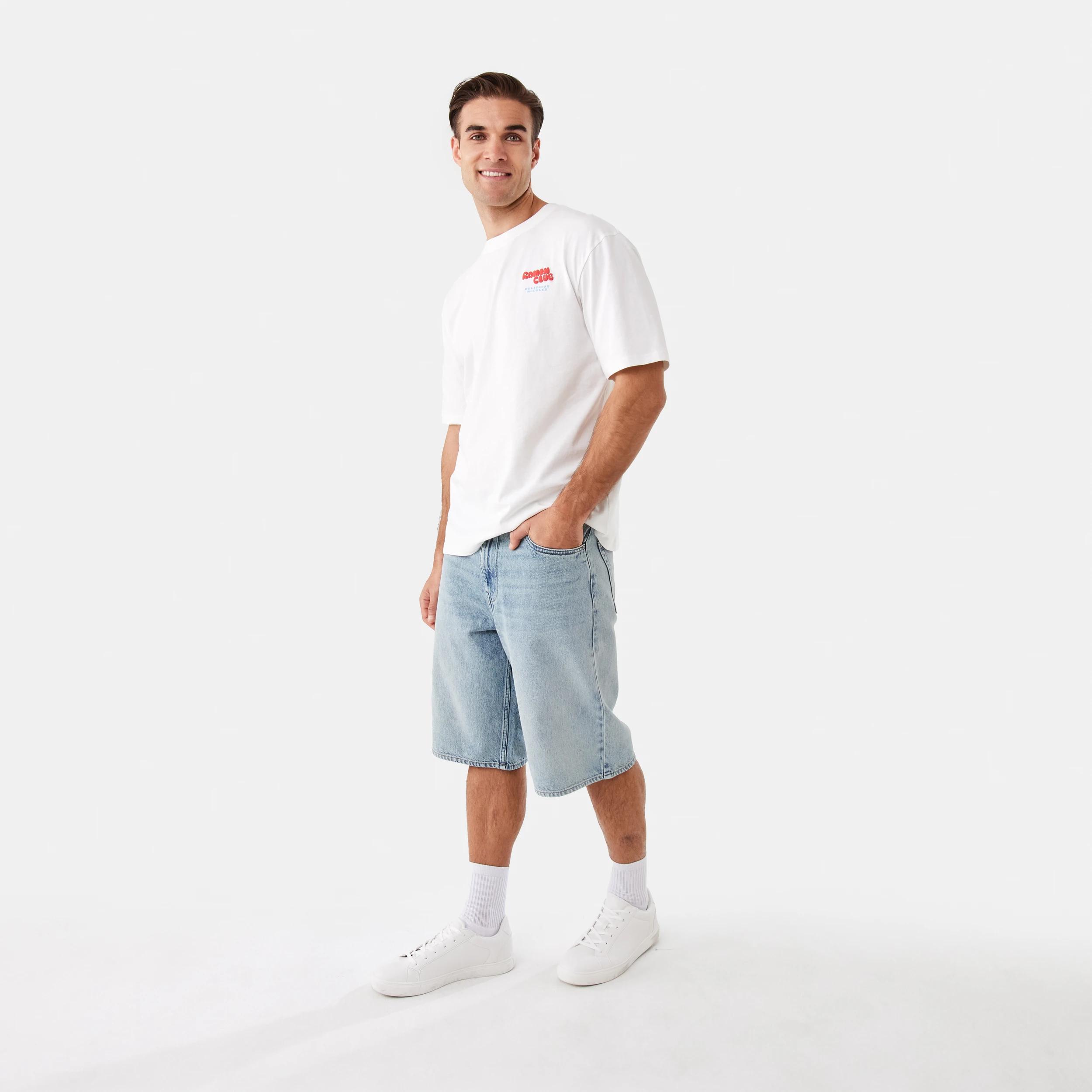 3 Oversized Graphic T-shirt Whte Ramen, 3 of 7