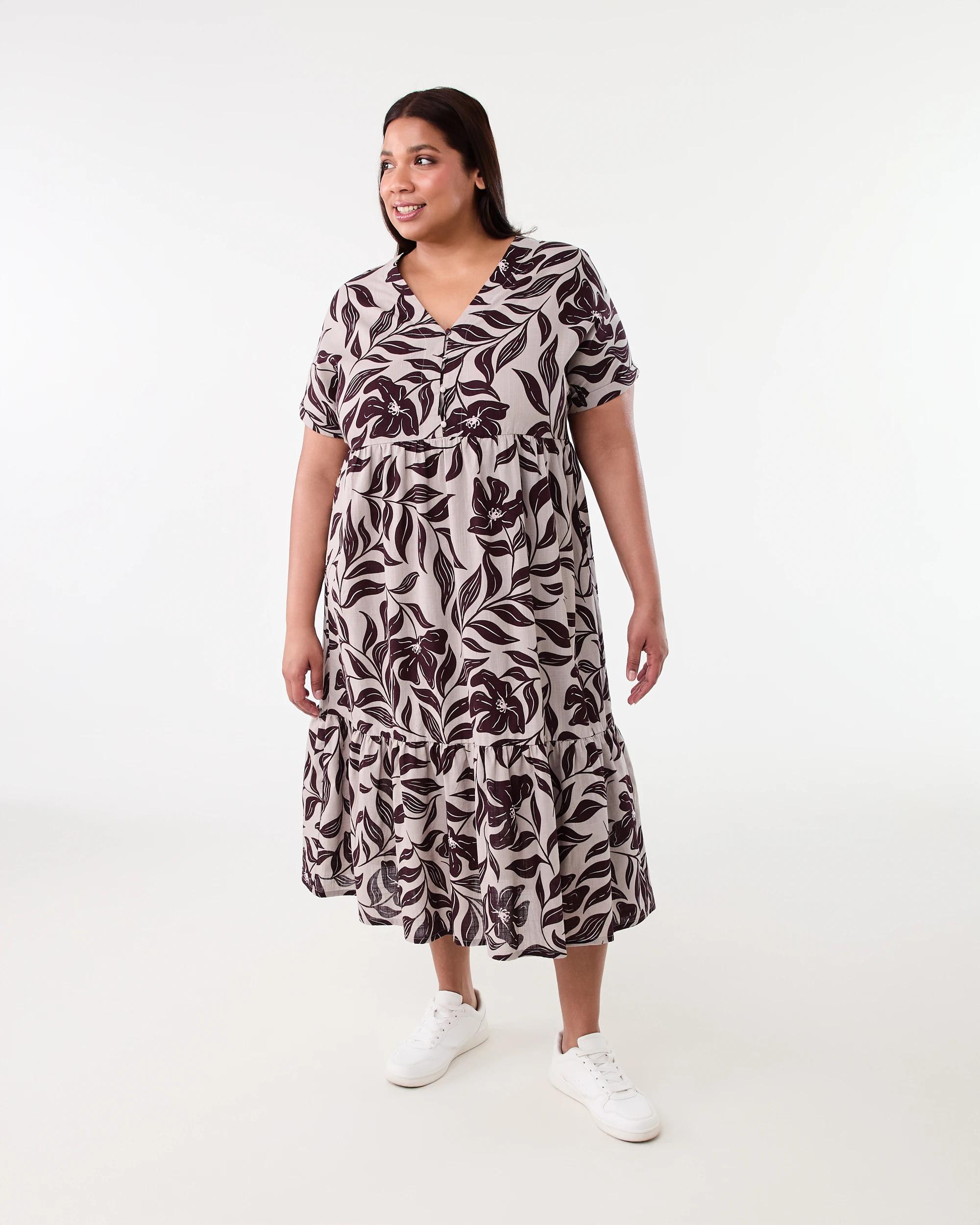 1 Curve Short Sleeve Tiered Midi Dress Flrl Mid, 1 of 7