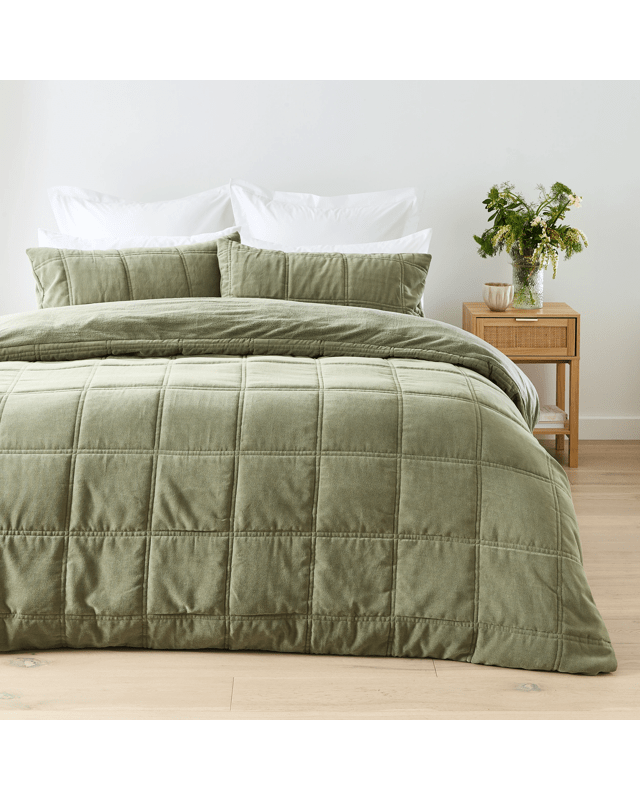 Chenille Velvet Quilt Cover Set - King Bed, G