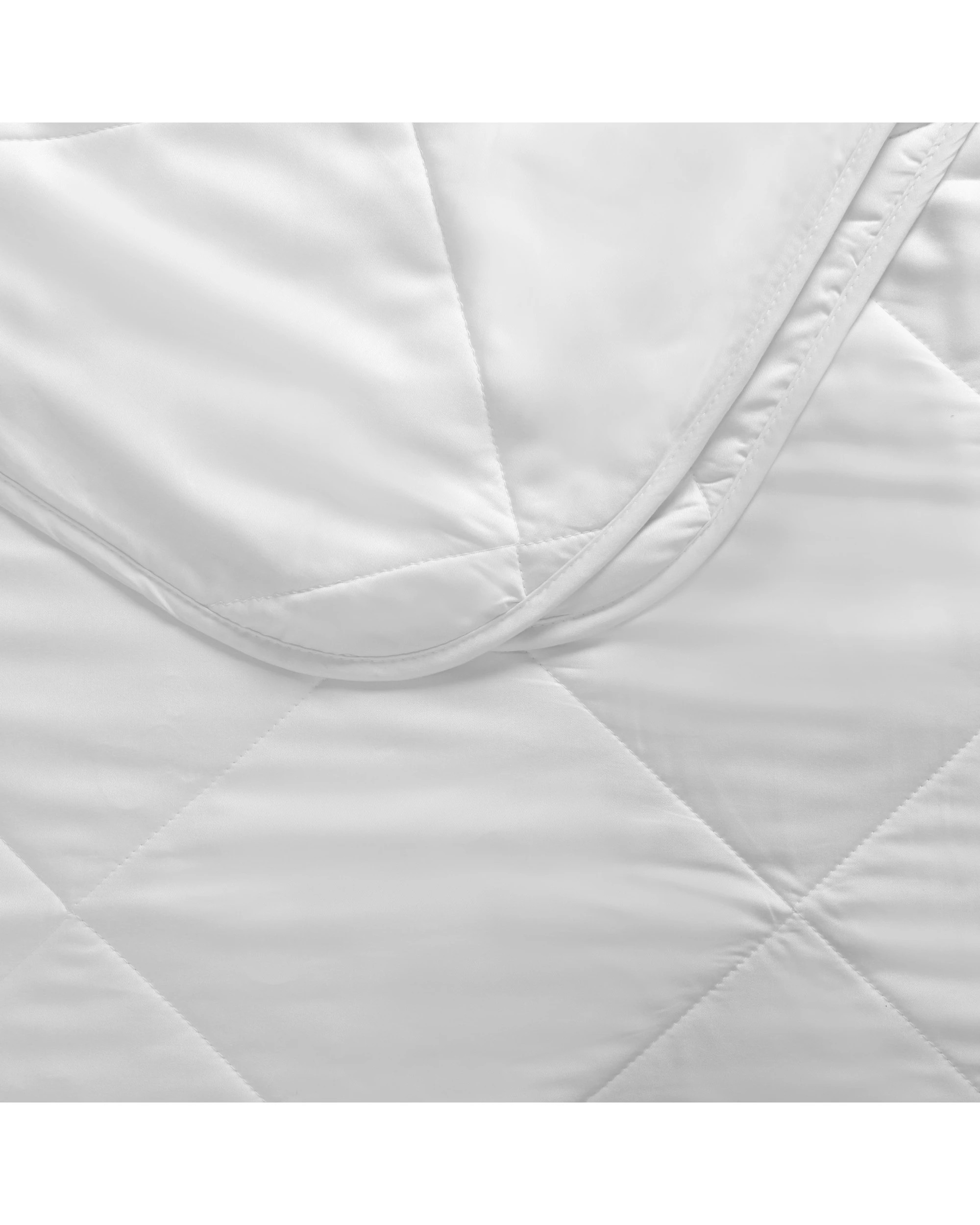 2 Natural Home 250gsm 100% Bamboo Lightweight Quilt - Queen Bed - White, 2 of 6