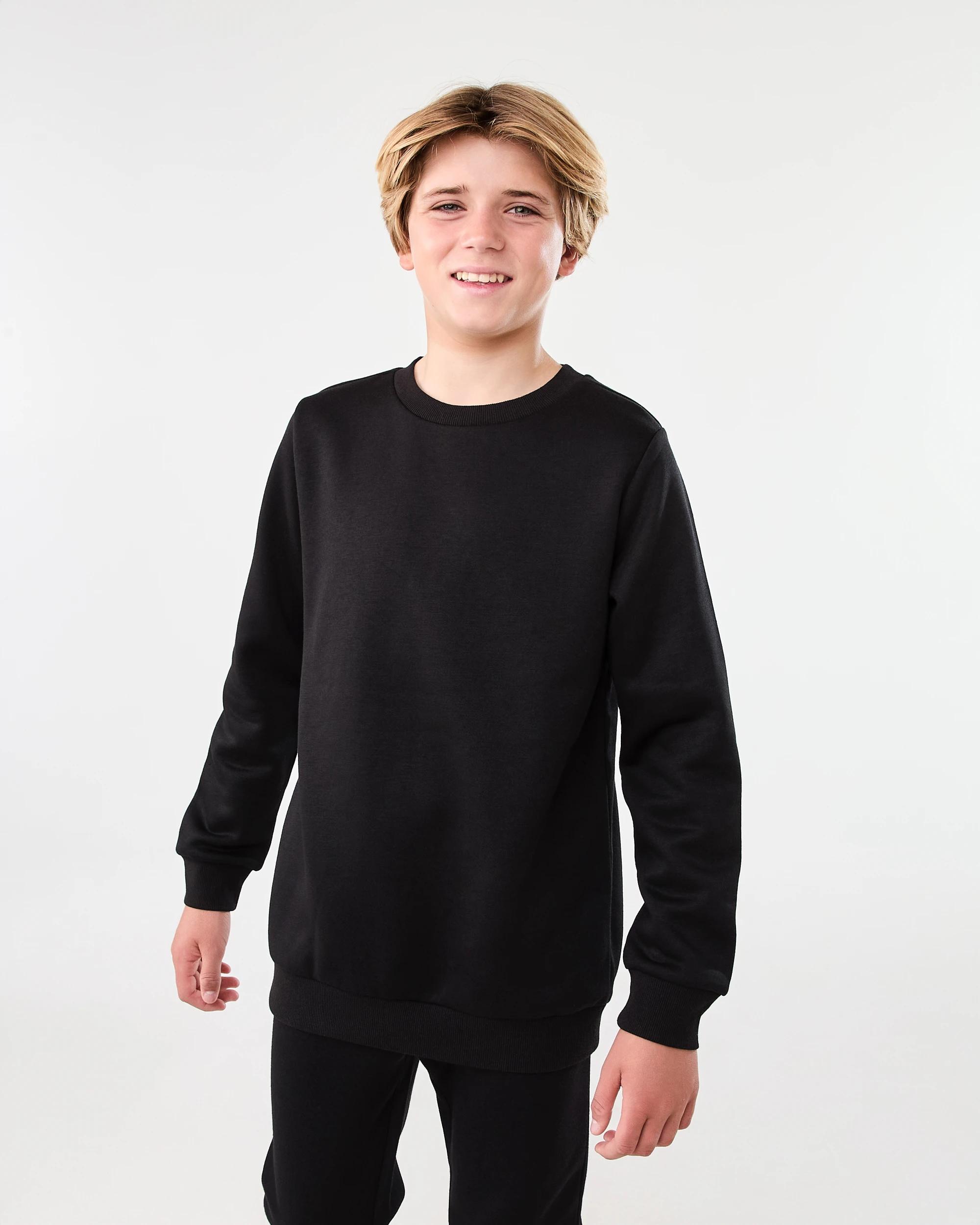 1 Basic Crew Sweatshirt Black, 1 of 7