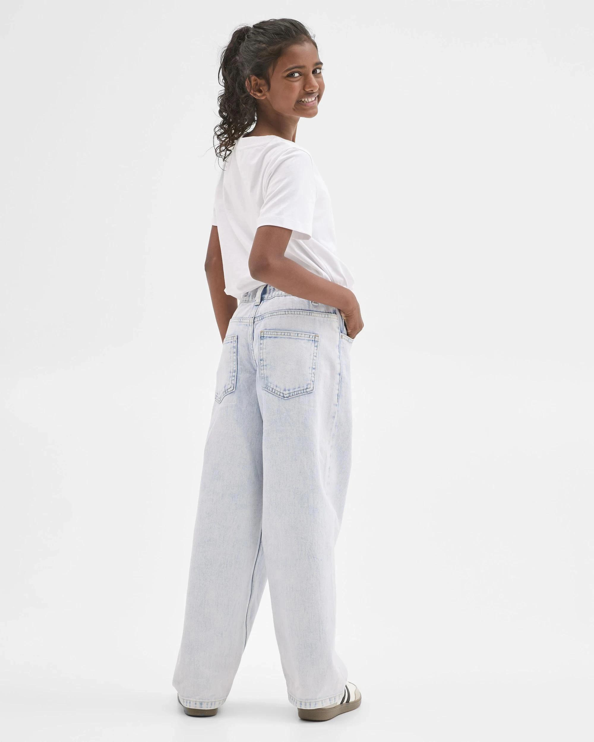 4 Target Wide Leg Denim Jeans LIGHT WASH, 4 of 8