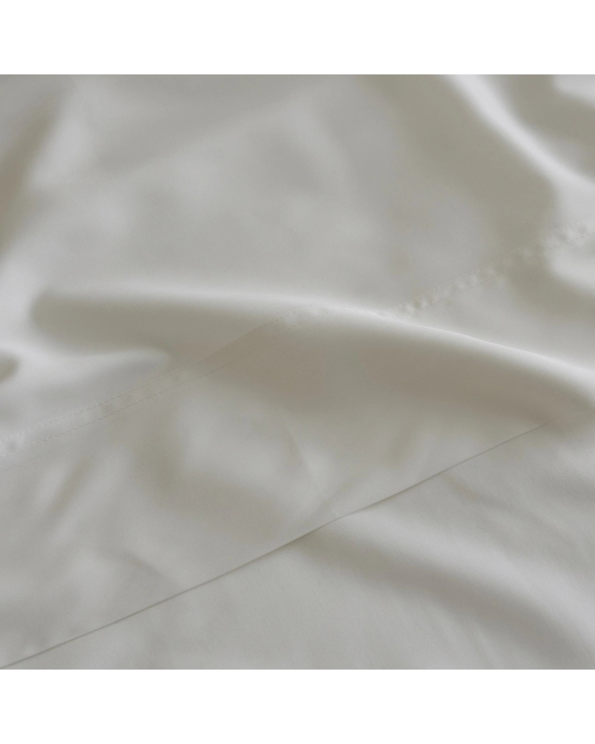 5 Bedding co Organic Bamboo Flat Sheet 350TC - Super King Bed - White, 5 of 5