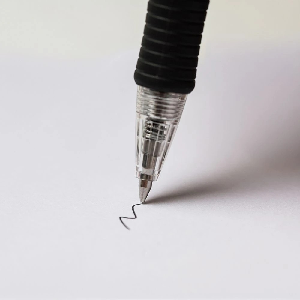 5 PILOT SuperGrip Retractable Ballpoint Fine 0.7mm Black 4 Pack, 5 of 8