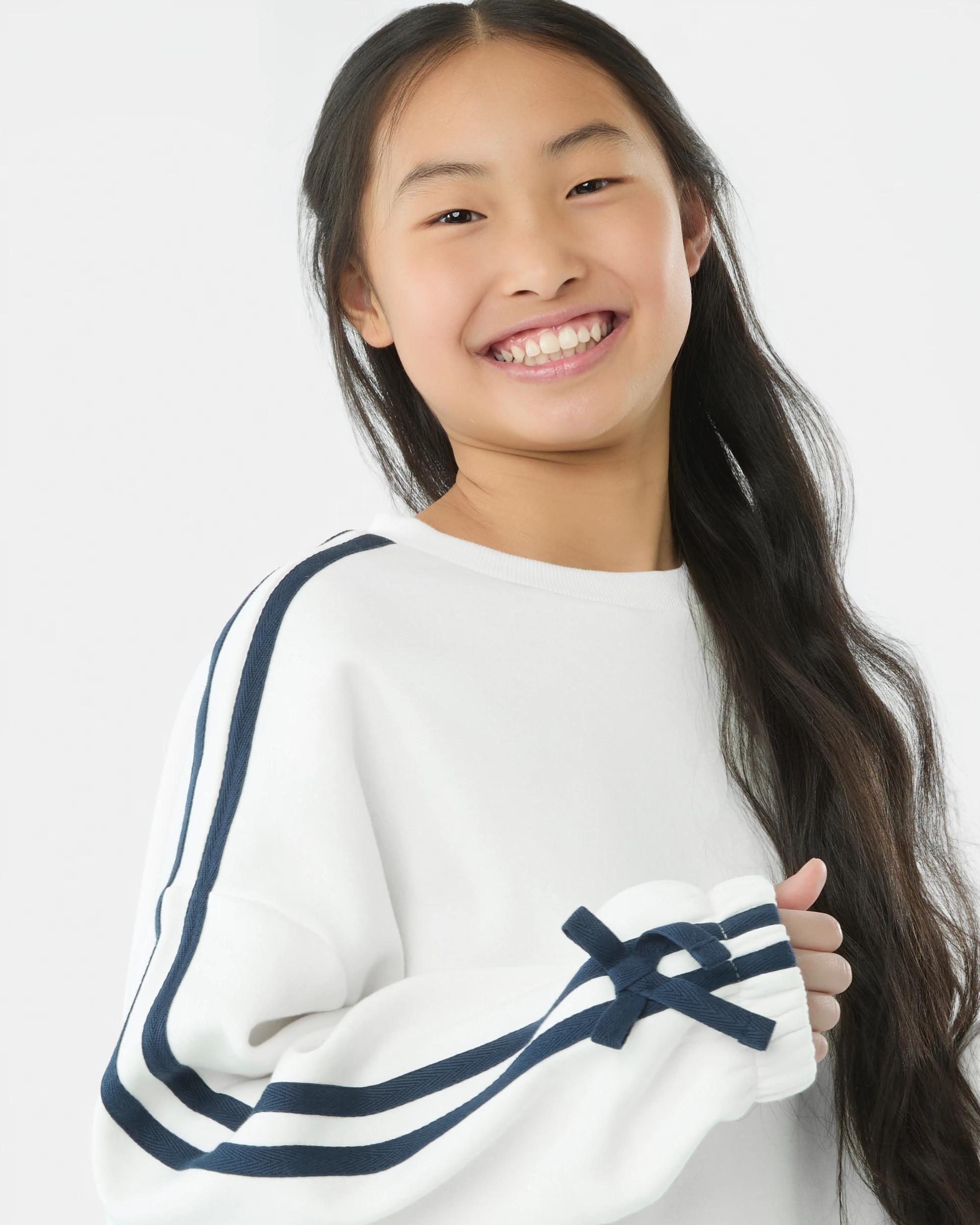 3 Oversized Side Stripe Crew Neck Sweatshirt Wht Heart, 3 of 6