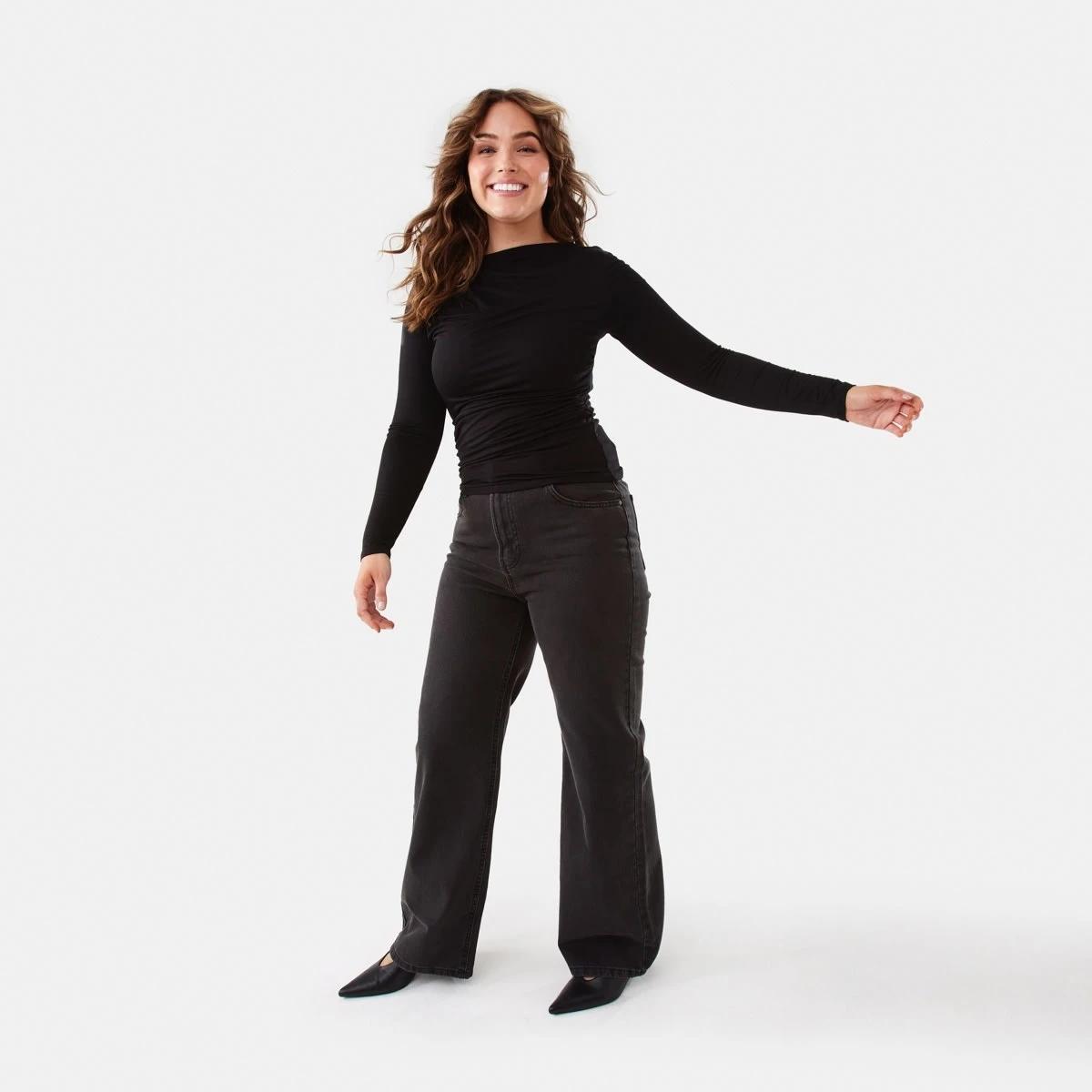 3 Long Sleeve Ruched Shoulder Top Black, 3 of 7