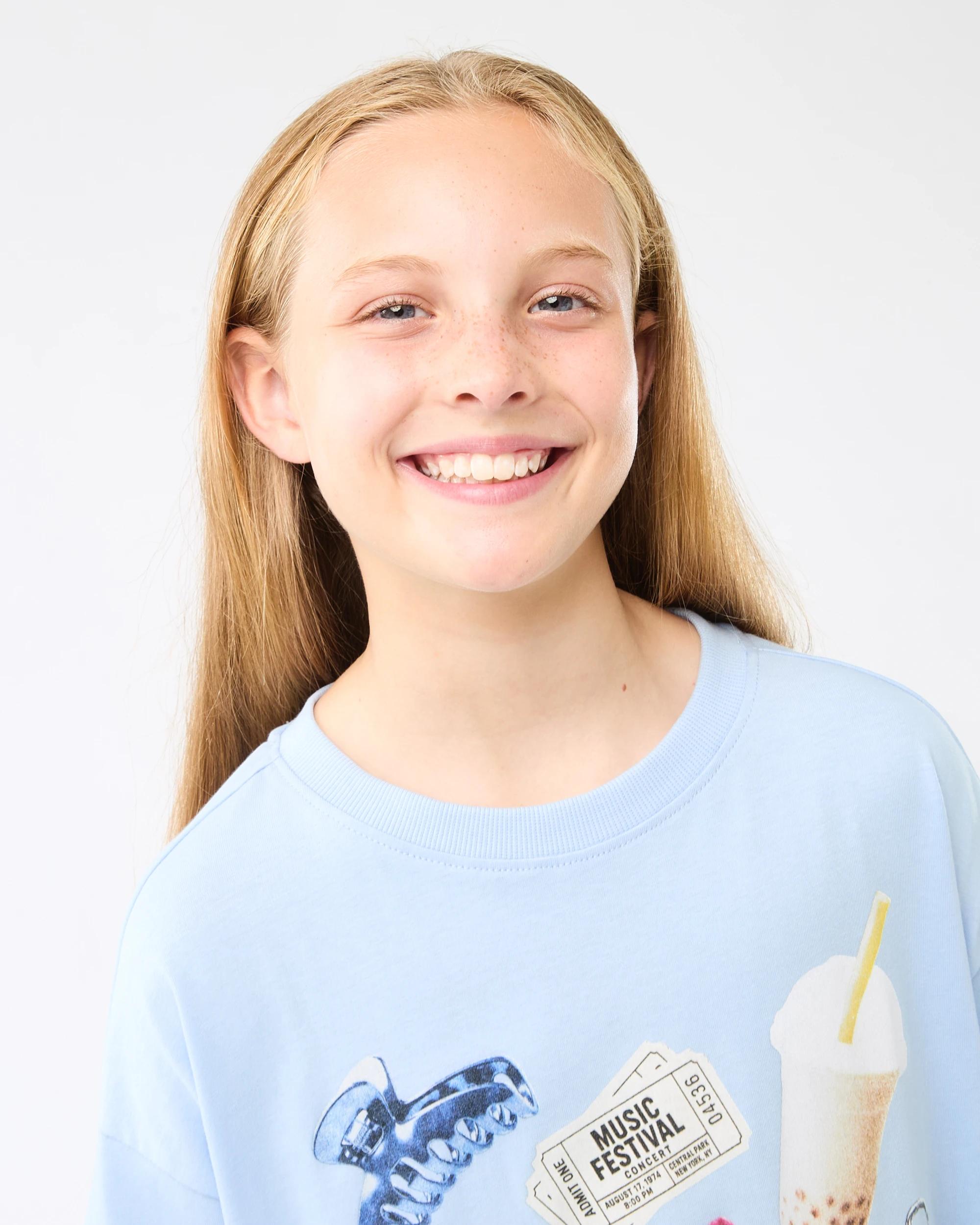 3 Oversized T-shirt Blu Icons, 3 of 7