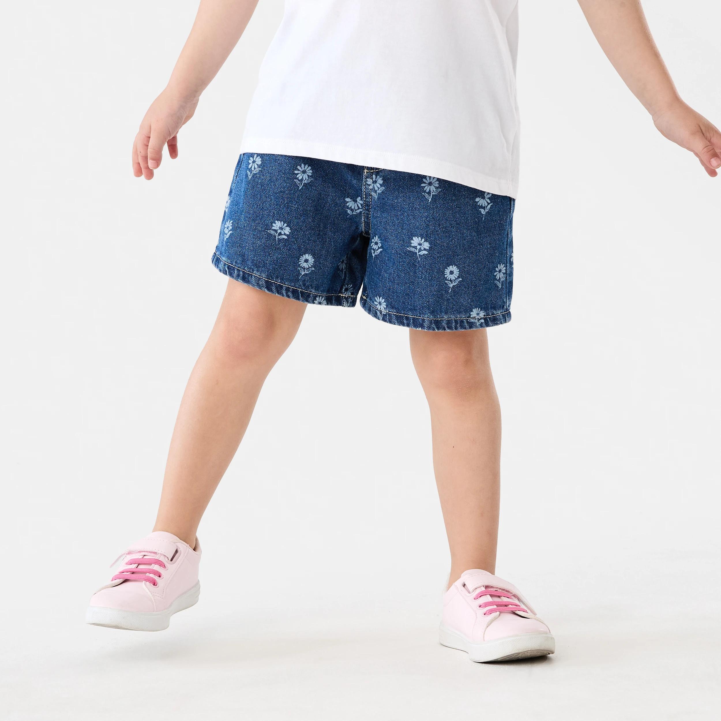 1 Printed Denim Shorts Wht Daisy, 1 of 6
