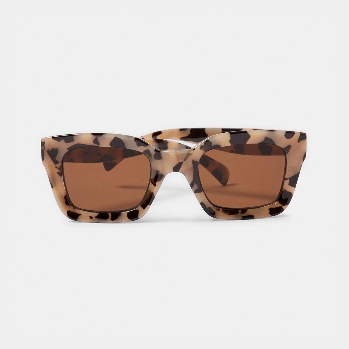2 Rectangle Frame Sunglasses Mlky Trt, 2 of 5