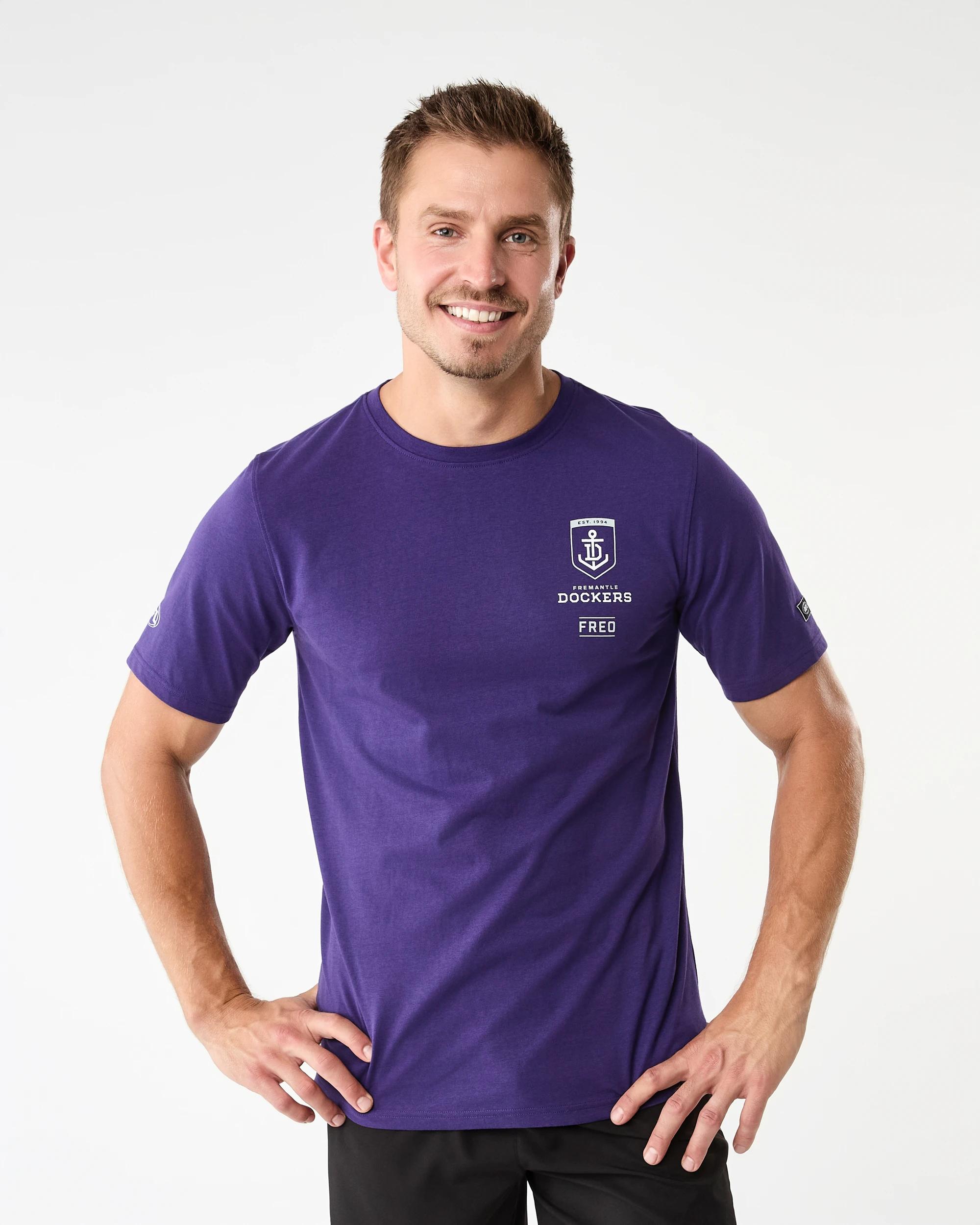 2 Official AFL Adult T-shirt Fremantle, 2 of 9