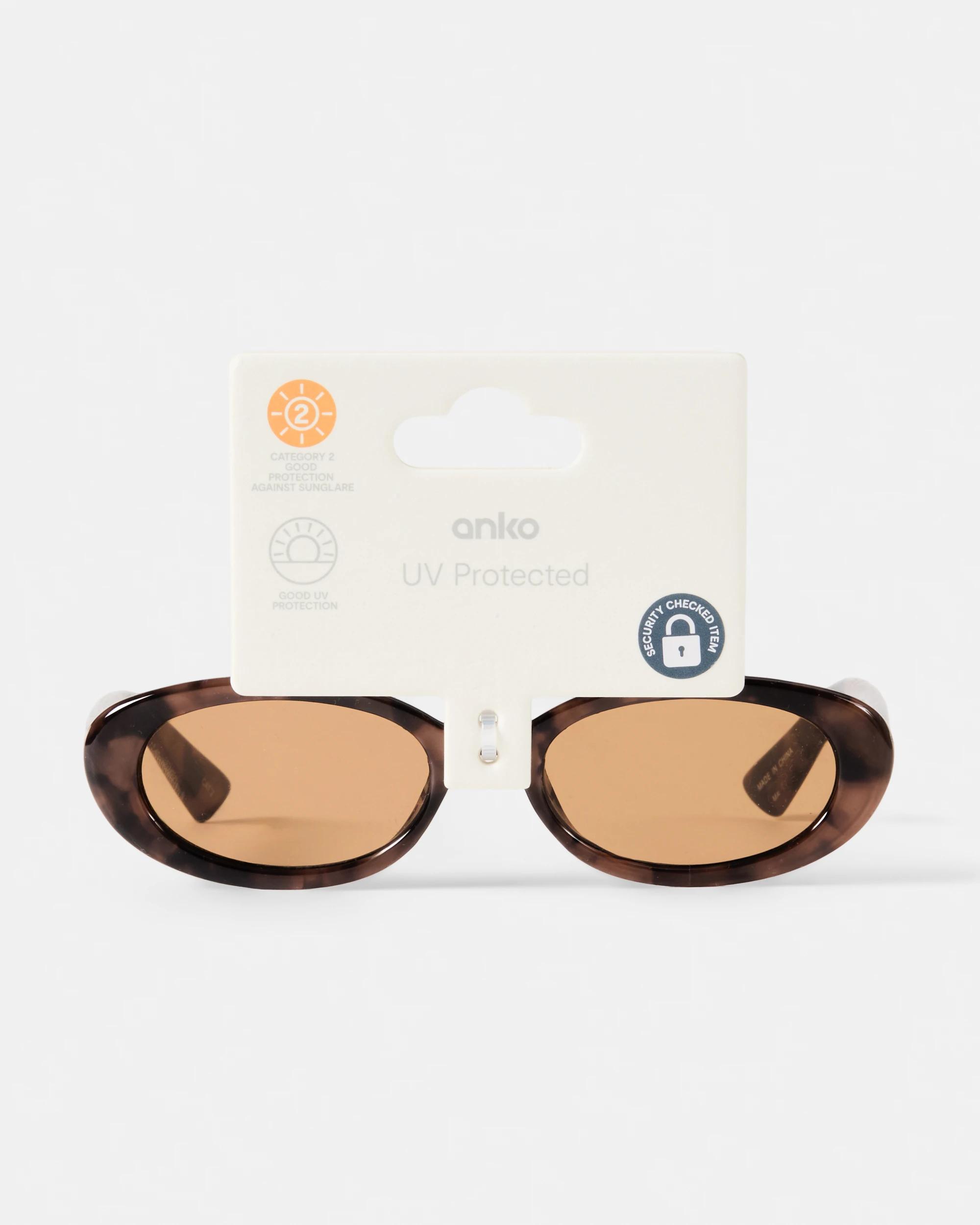 5 Oval Shape Sunglasses CREAM TORT, 5 of 5