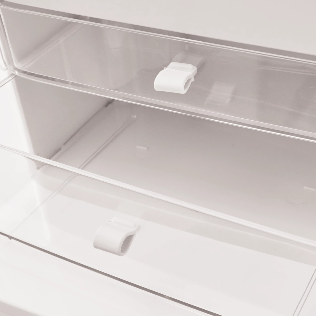 8 Cosmetic Caddy with Mirror, 8 of 10