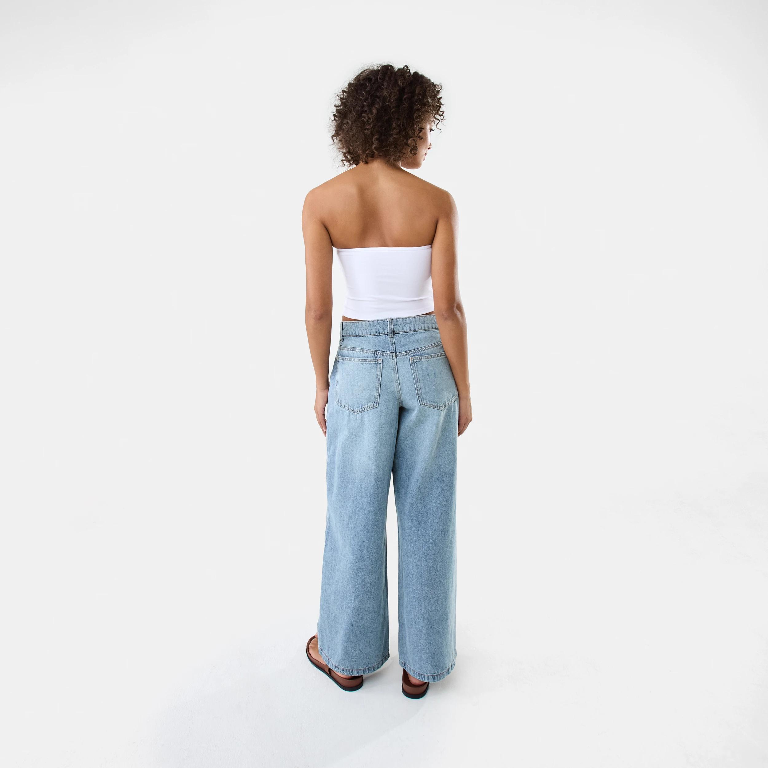 4 Low Rise Embellished Baggy Jeans Light Wash, 4 of 7