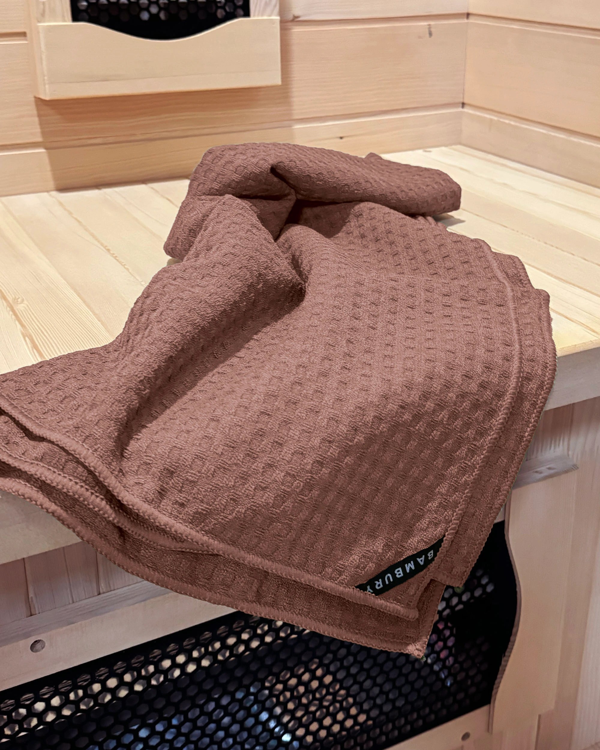 3 Bambury Matrix Microfibre Gym Towel Large Quick Dry Zip Pocket 60 x 120cm - Pink, 3 of 4