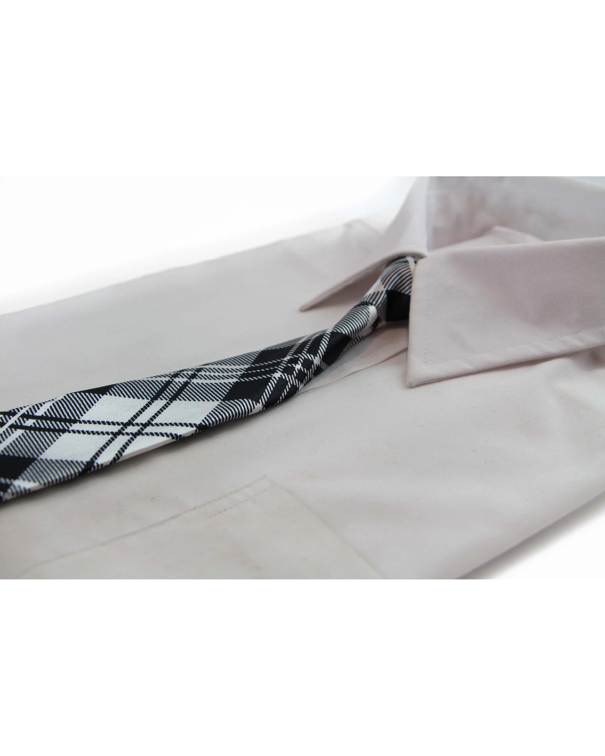 1 Zasel Kids Boys White & Black Patterned Elastic Neck Tie - Criss Cross White, 1 of 2