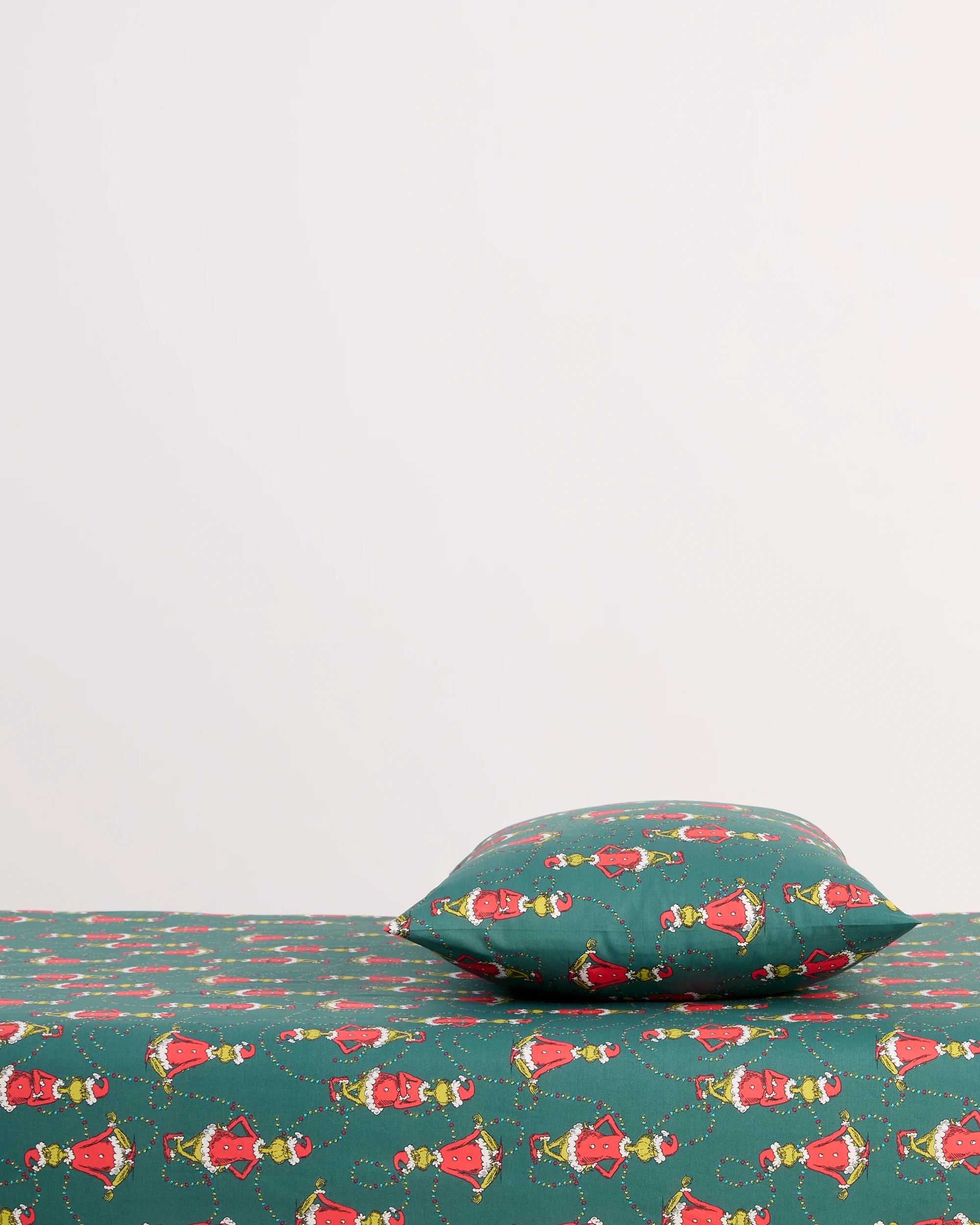 1 The Grinch Christmas Grinch Cotton Kids Fitted Sheet Set - King Single Bed - Green, 1 of 2