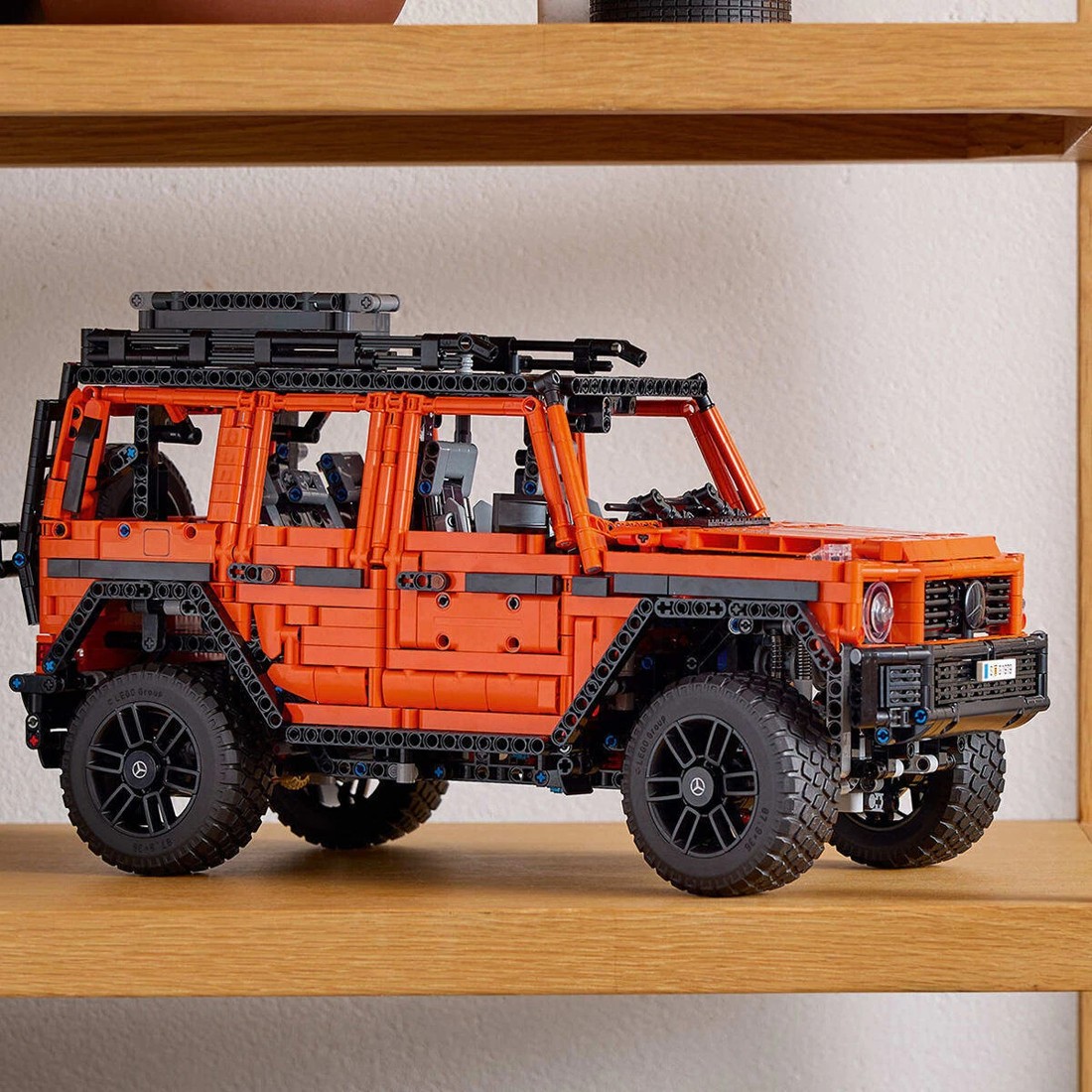 9 LEGO Technic Mercedes-Benz G 500 Professional Line 42177, 9 of 10