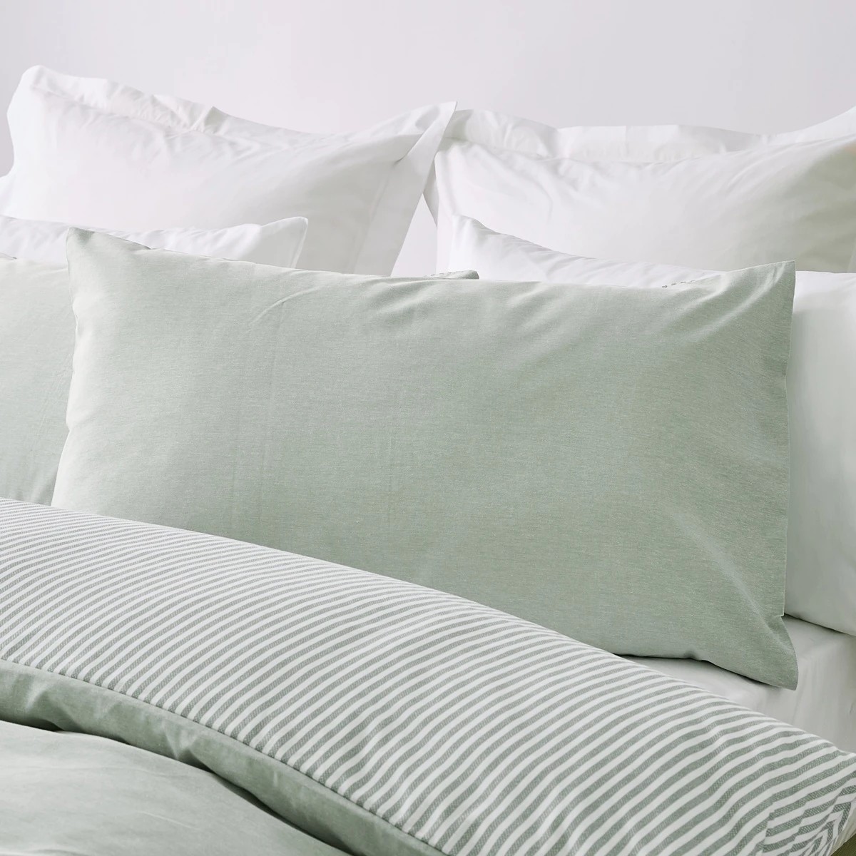 3 Chambray Cotton Rich Reversible Quilt Cover Set - King Bed, Seagrass, 3 of 7