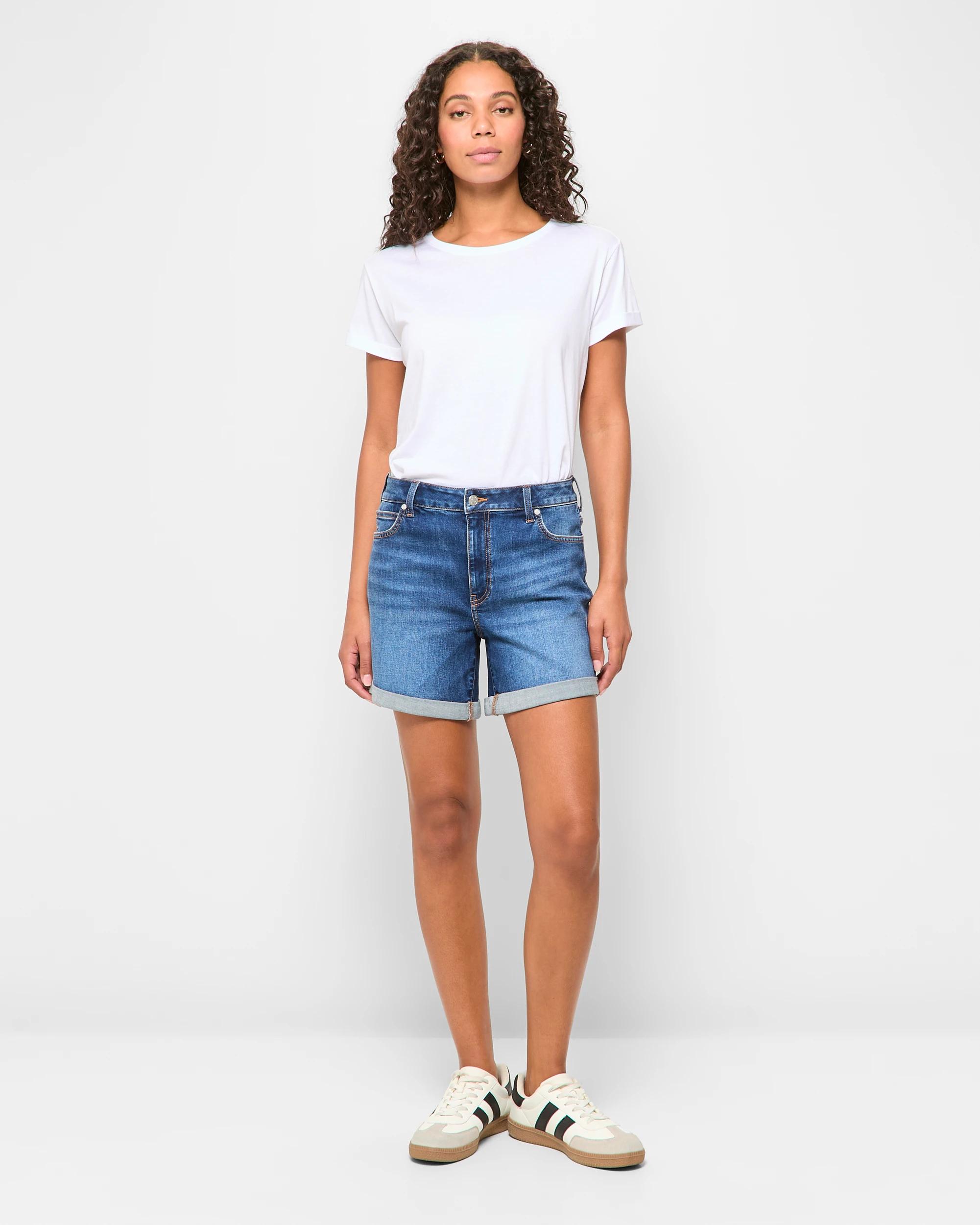 2 Target Classic Roll Cuff Denim Shorts 70'S INDIGO, 2 of 5