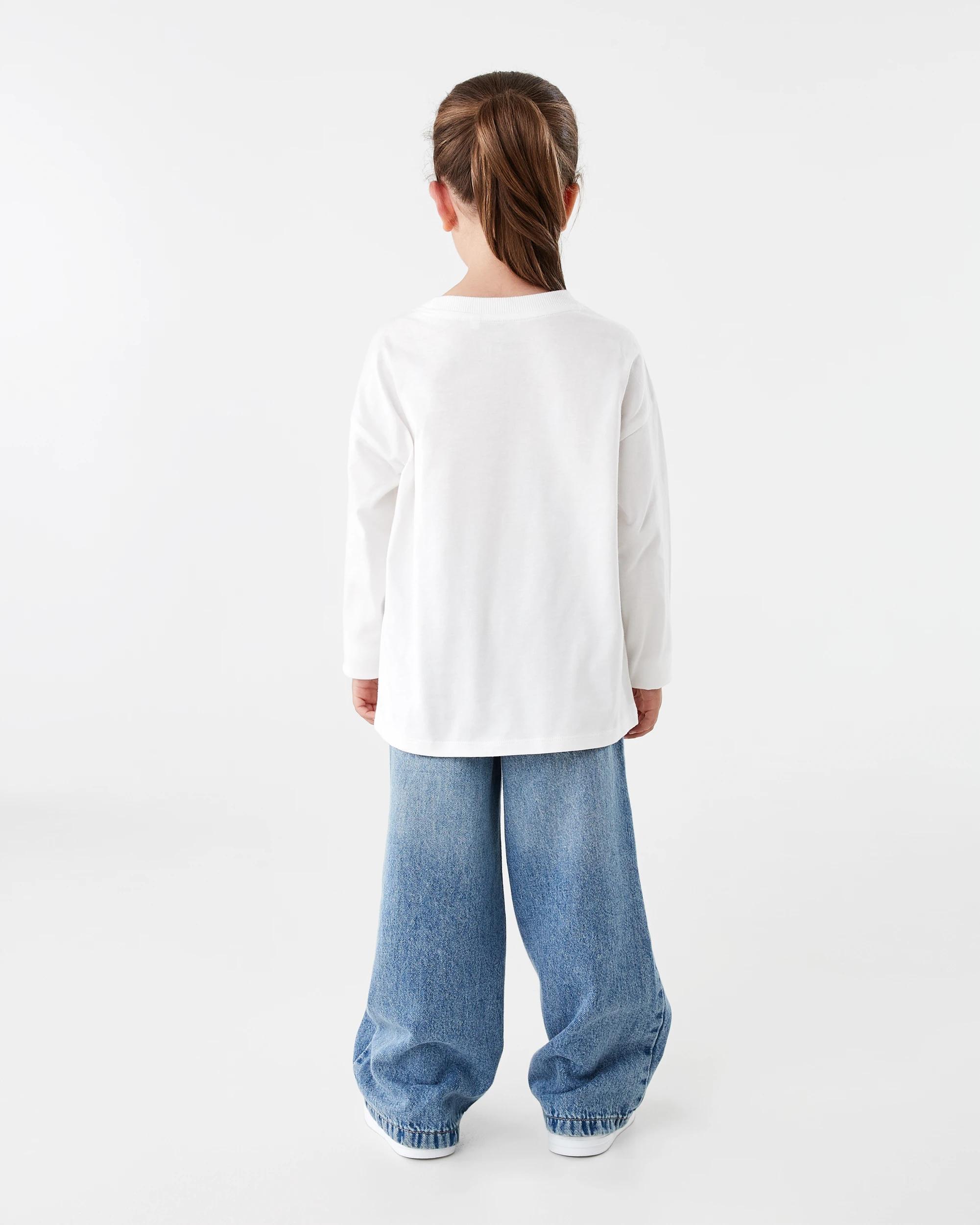 8 Long Sleeve Oversized T-shirt Wht Rainbw, 8 of 8