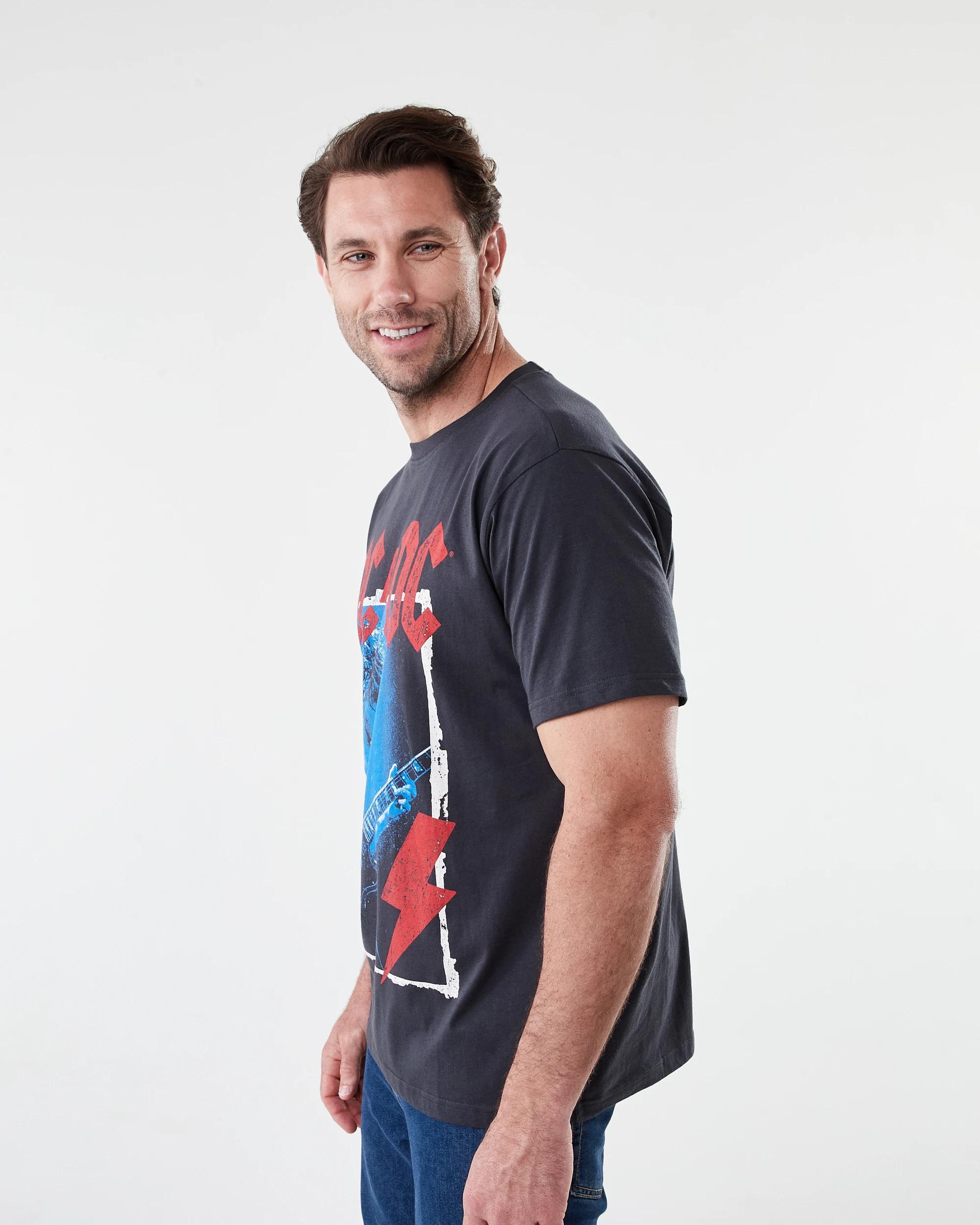 2 AC/DC License T-shirt Acdc, 2 of 5