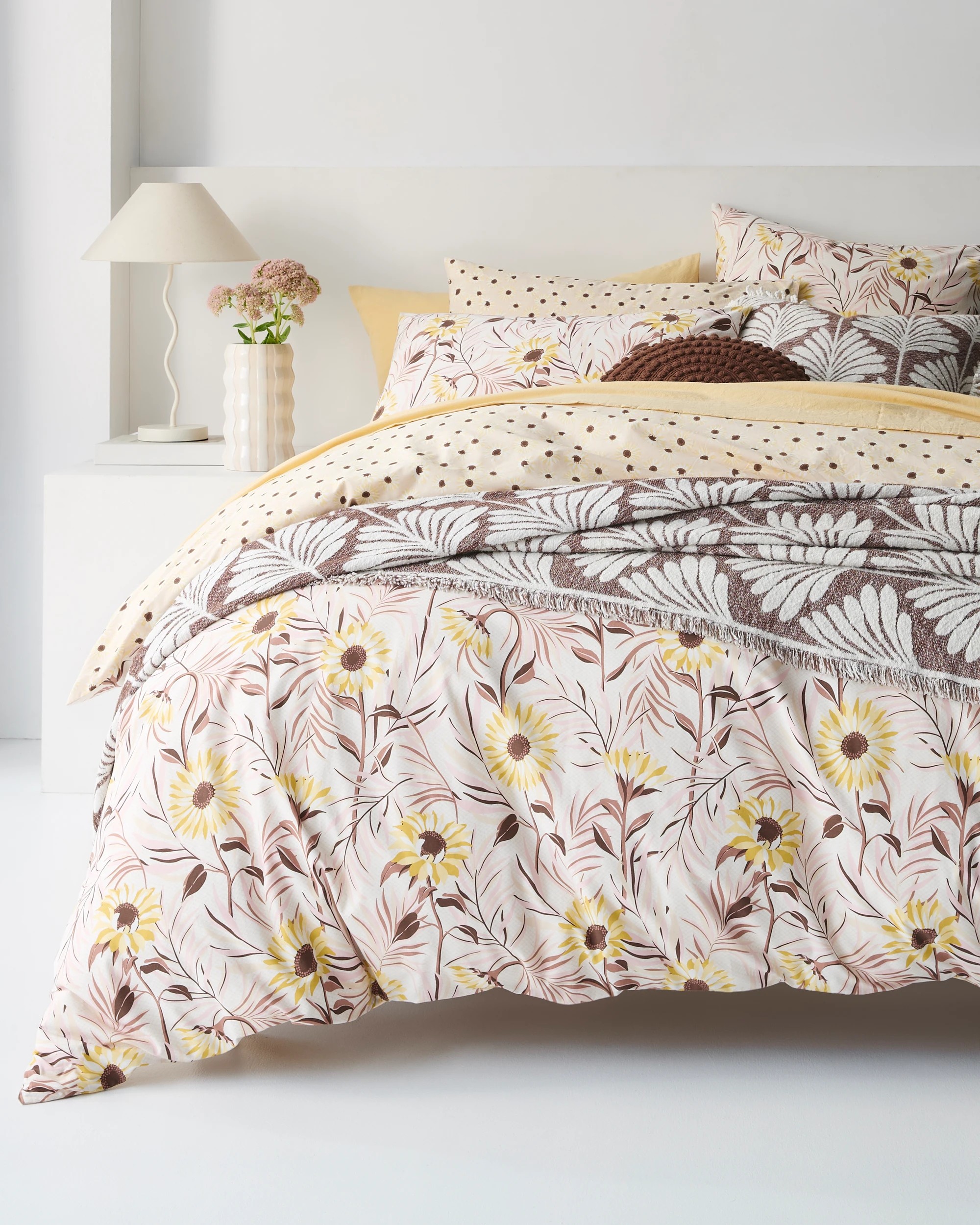 3 Target Maxie Sunflower Australian Cotton Quilt Cover Set - Double Bed - Yellow, 3 of 9