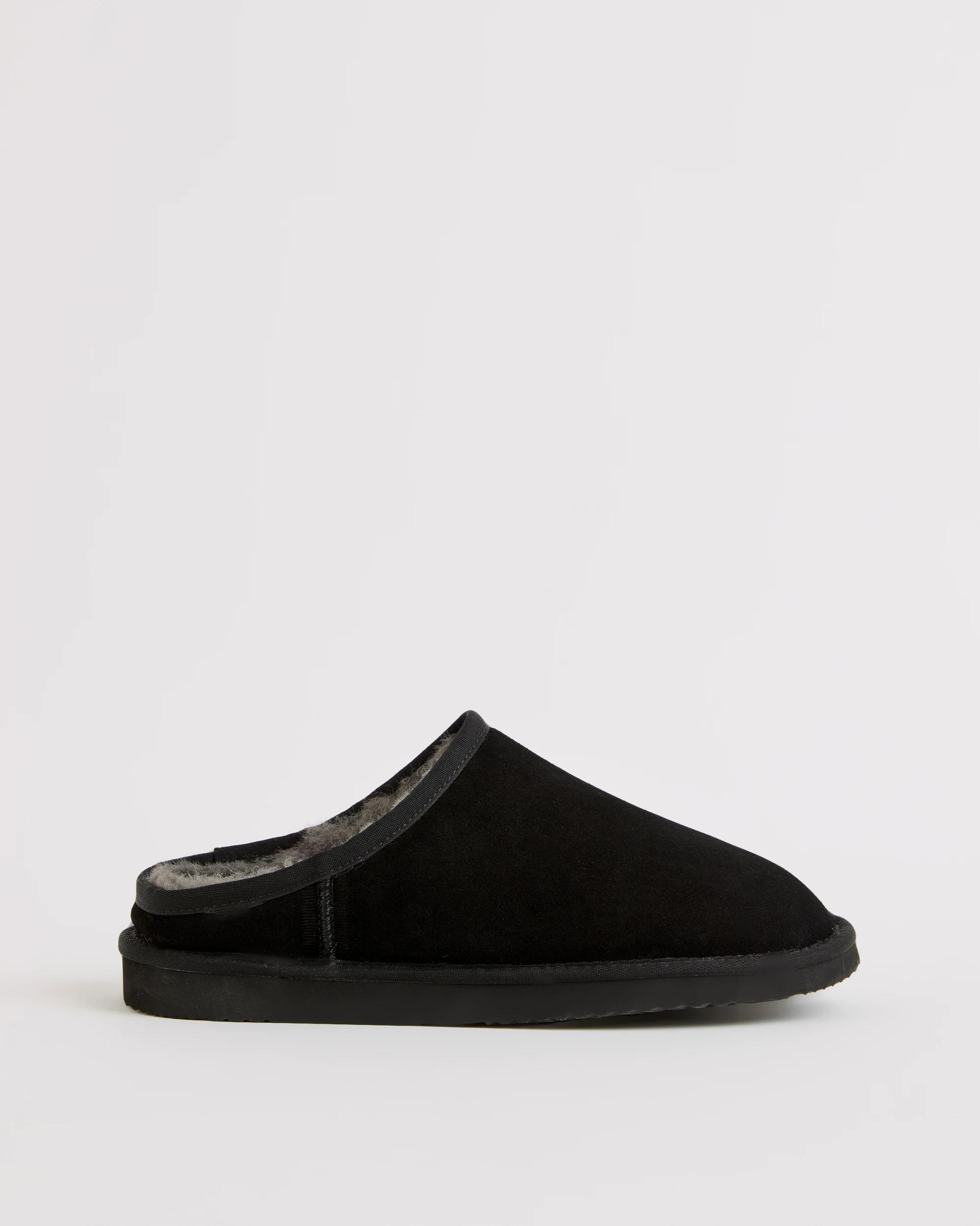 1 Australian Design Ugg Boots and Slippers Australian Design Ugg Sheepskin and Leather Slipper Scuff BLACK, 1 of 3