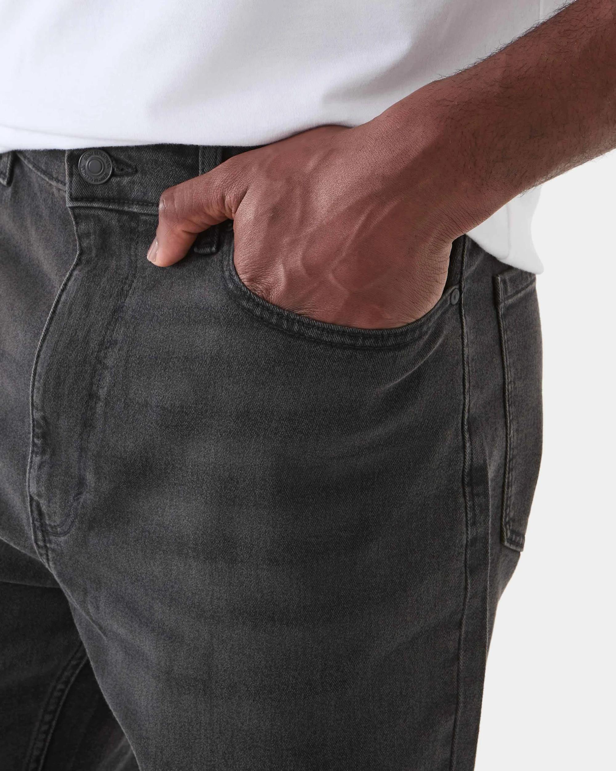 5 Straight Denim Shorts Black Wash, 5 of 6