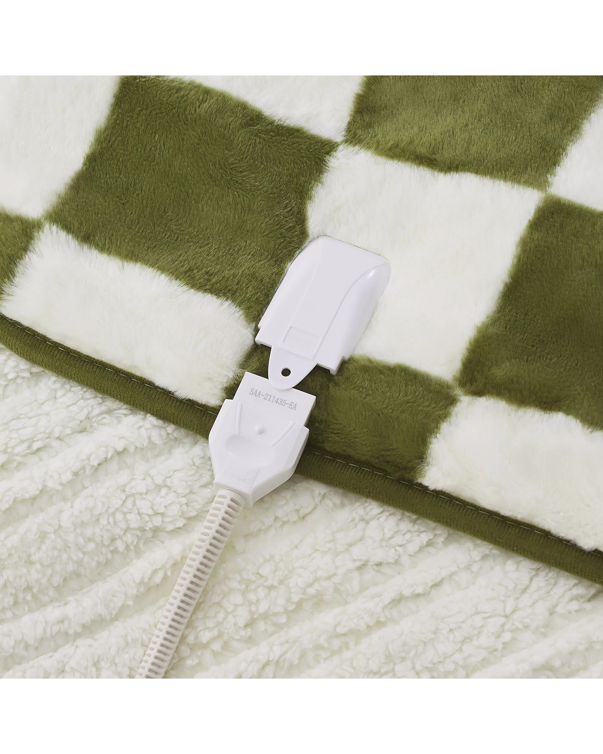 6 Dreamaker Axia Checkered Plush Heated Throw 130x160cm - Olive and Cream, 6 of 10